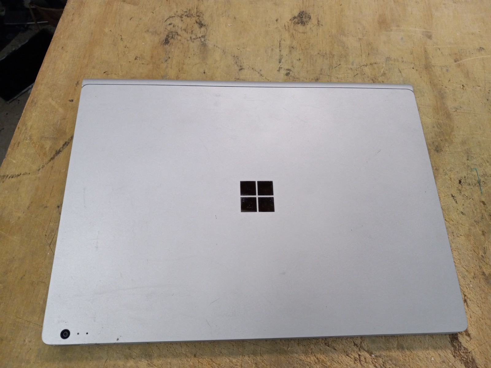 Microsoft Surface Book 1703 13.5″ i5-6300U 8GB Ram bad drive
