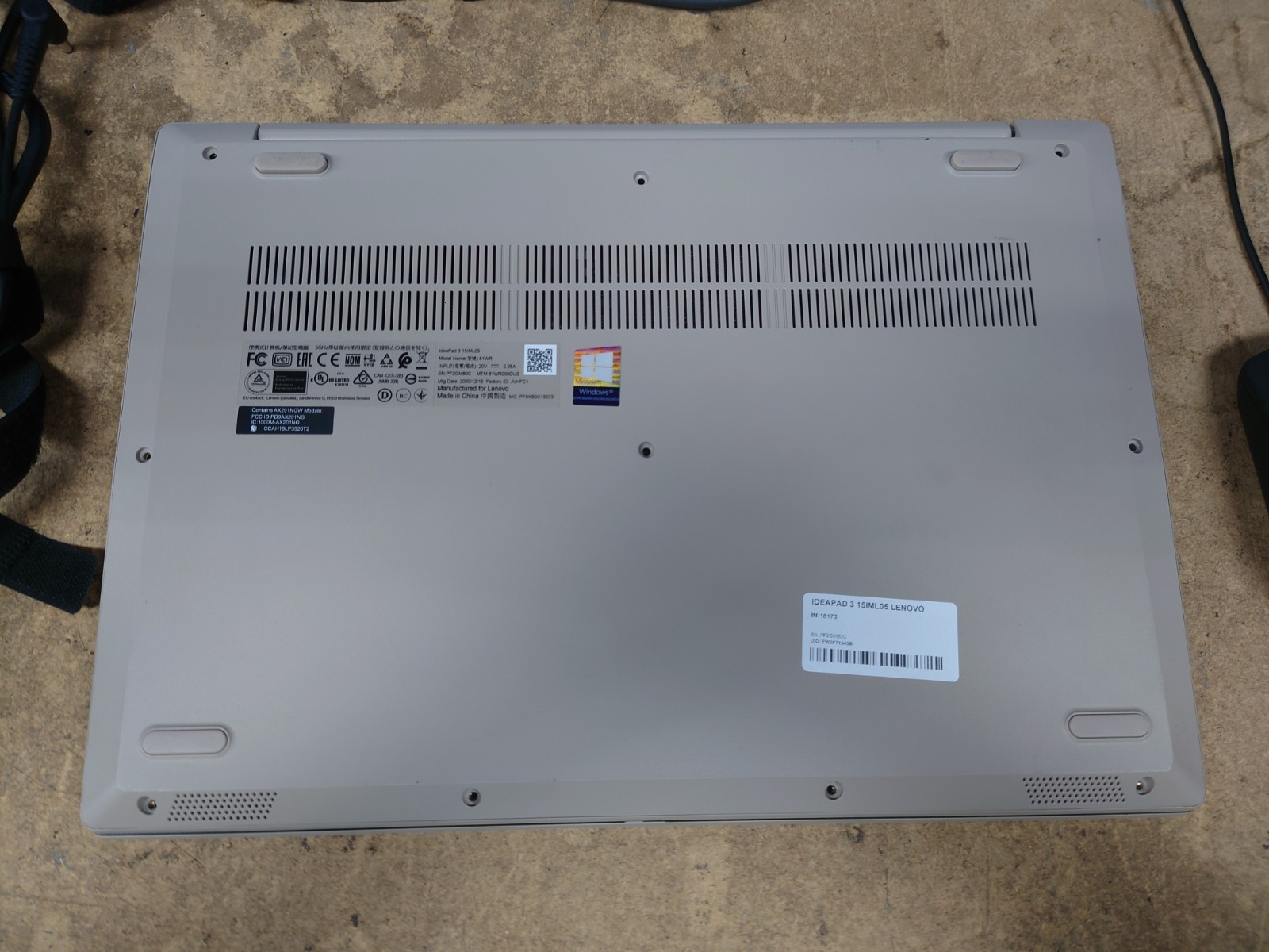 Lenovo Ideapad 3 15IML05 15.6″ FHD i5-10210U 12GB RAM No OS/SSD