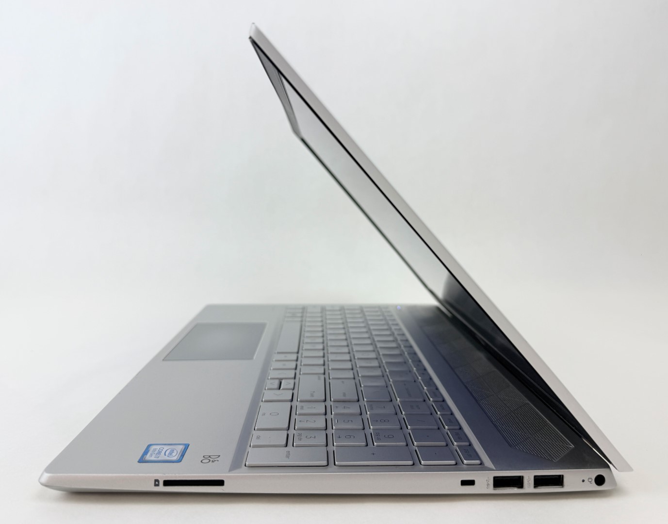 HP Pavilion 15t-cs200 CTO 15.6″ HD Touch i7-8565G 8GB 1TB HDD W11H