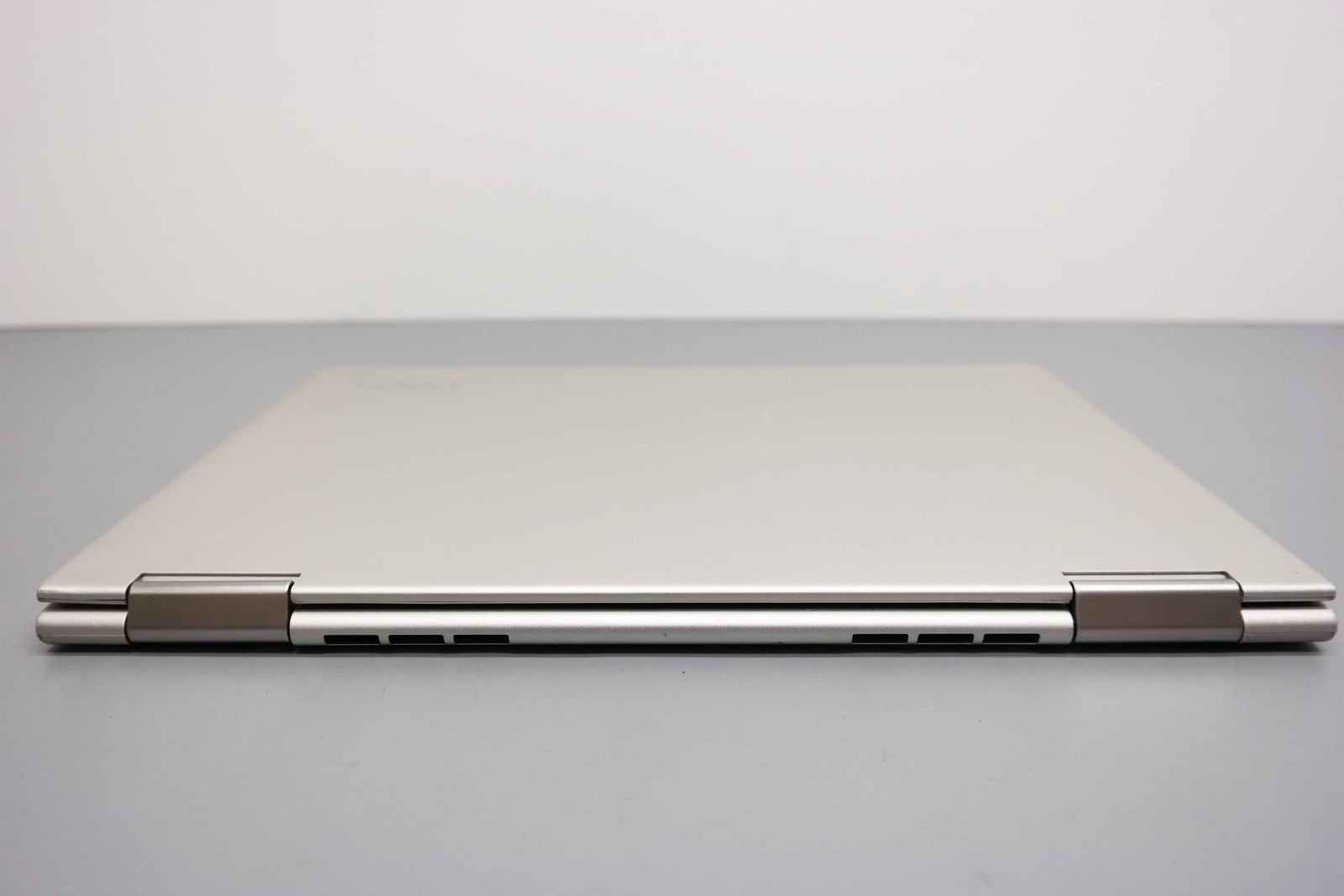 Lenovo Yoga 730-13IKB 13.3″ Core i5-8250U 8GB 256GB SSD