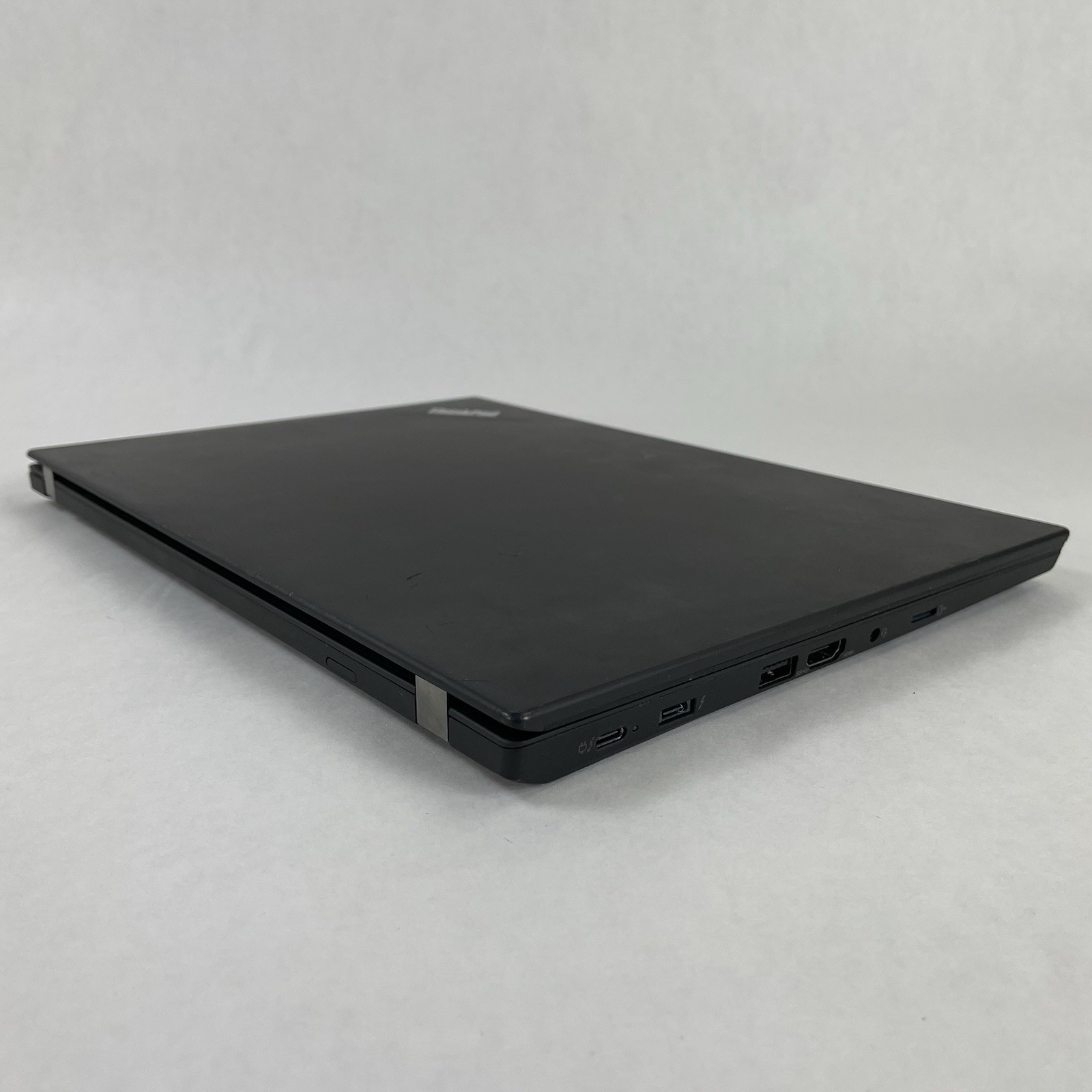 Lenovo ThinkPad T14 14″ Ryzen 5 Pro 5650U 2.30 GHz 16 GB RAM No SSD No OS – READ