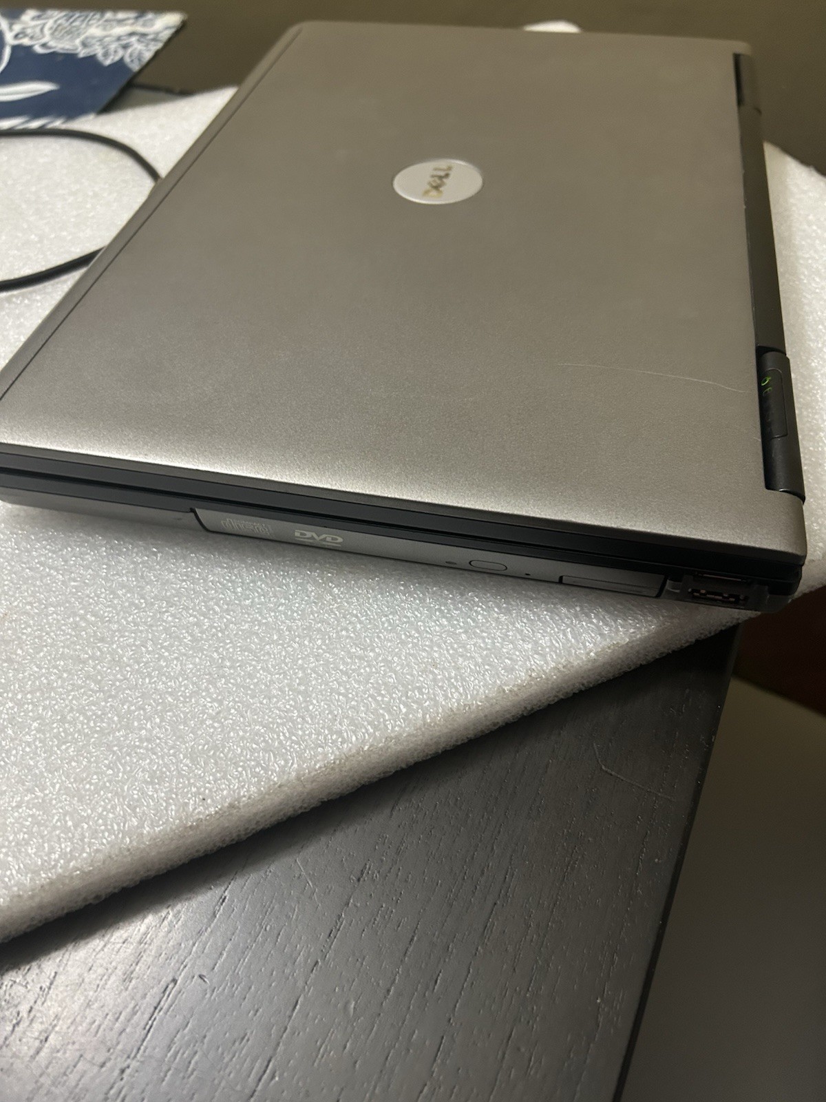 Dell Latitude D630 1GB RAM Laptop Windows Vista Business DVD/CD 14″ With Charger