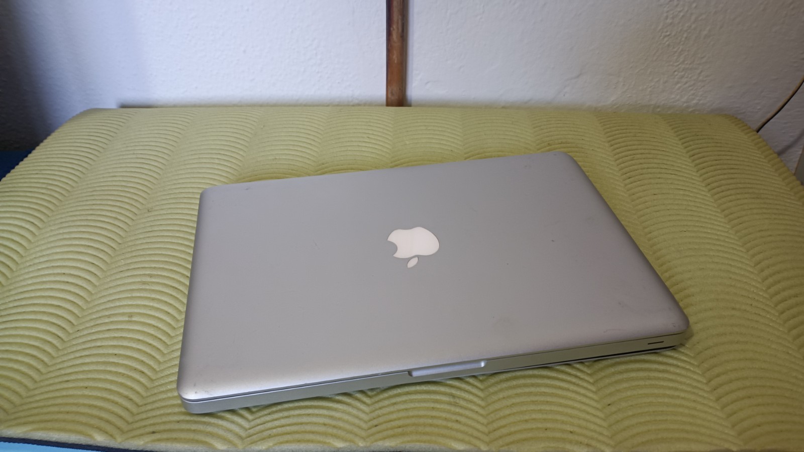macbook air a1386 13″ 2009 core 2 duo 4GB 256gb ssd OSX CATALINA