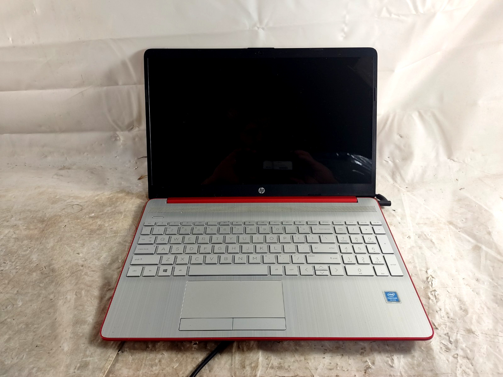 HP 15-DW0083WM 15.6” (128GB SSD Intel Pentium Silver N5030 1.1GHz 4GB RAM)…