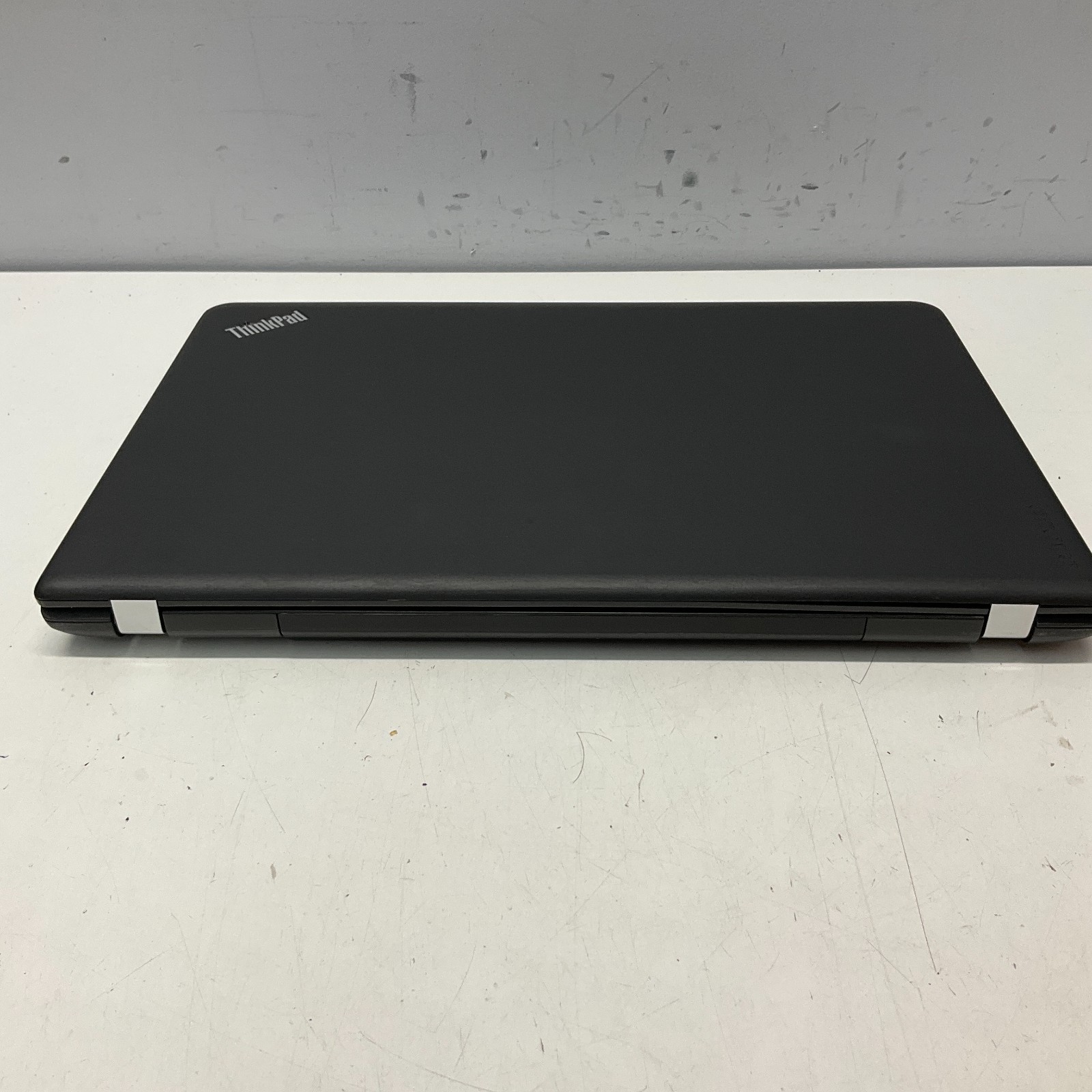 Lenovo ThinkPad E560 Intel Core i5-6200U 2.3GHz 4GB 500GB HDD Windows 10 Pro