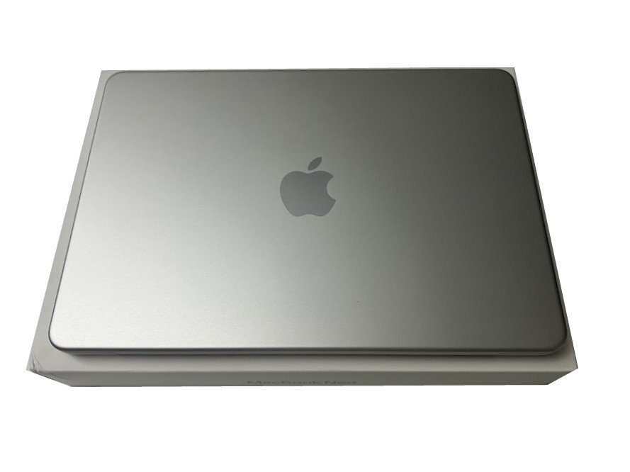 Apple MacBook Neo 13-inch A18 Pro 8GB RAM 256GB SSD 5-Core GPU Siver MHFA4LL/A