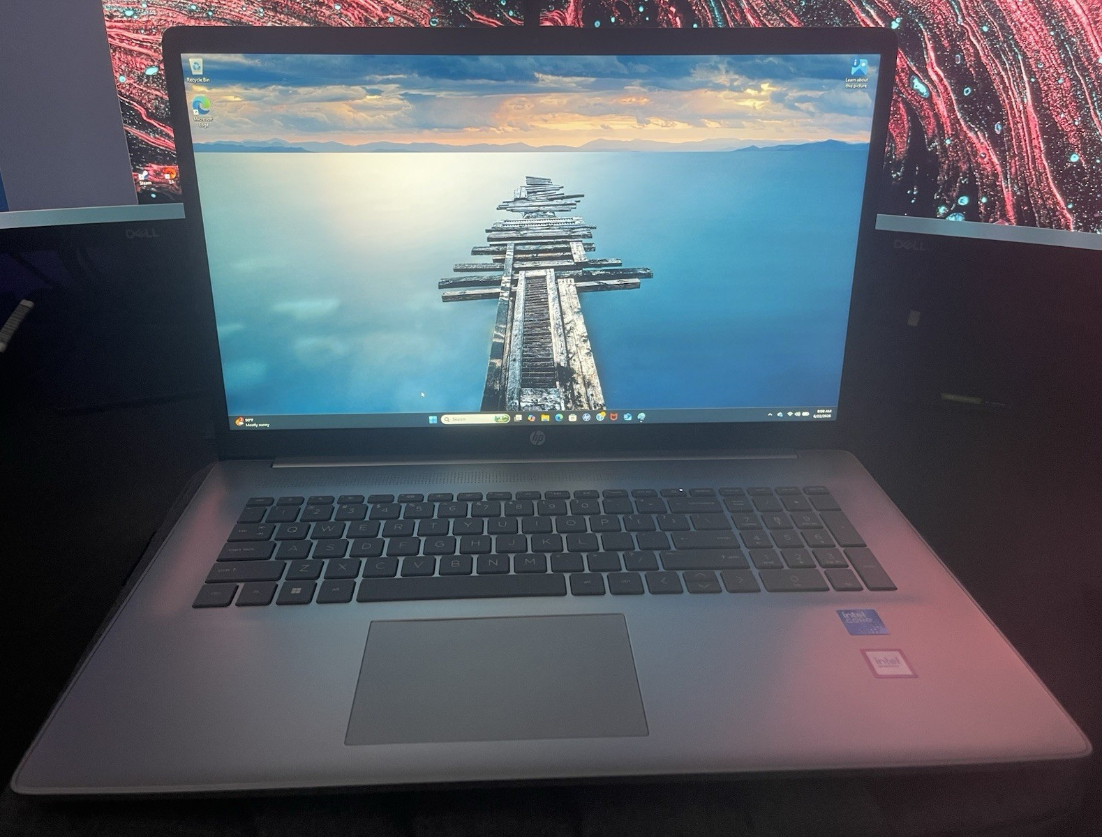 HP 17-cn4047nr 17.3″ FHD Core 7 150U 16GB 512GB SSD Win 11 Silver