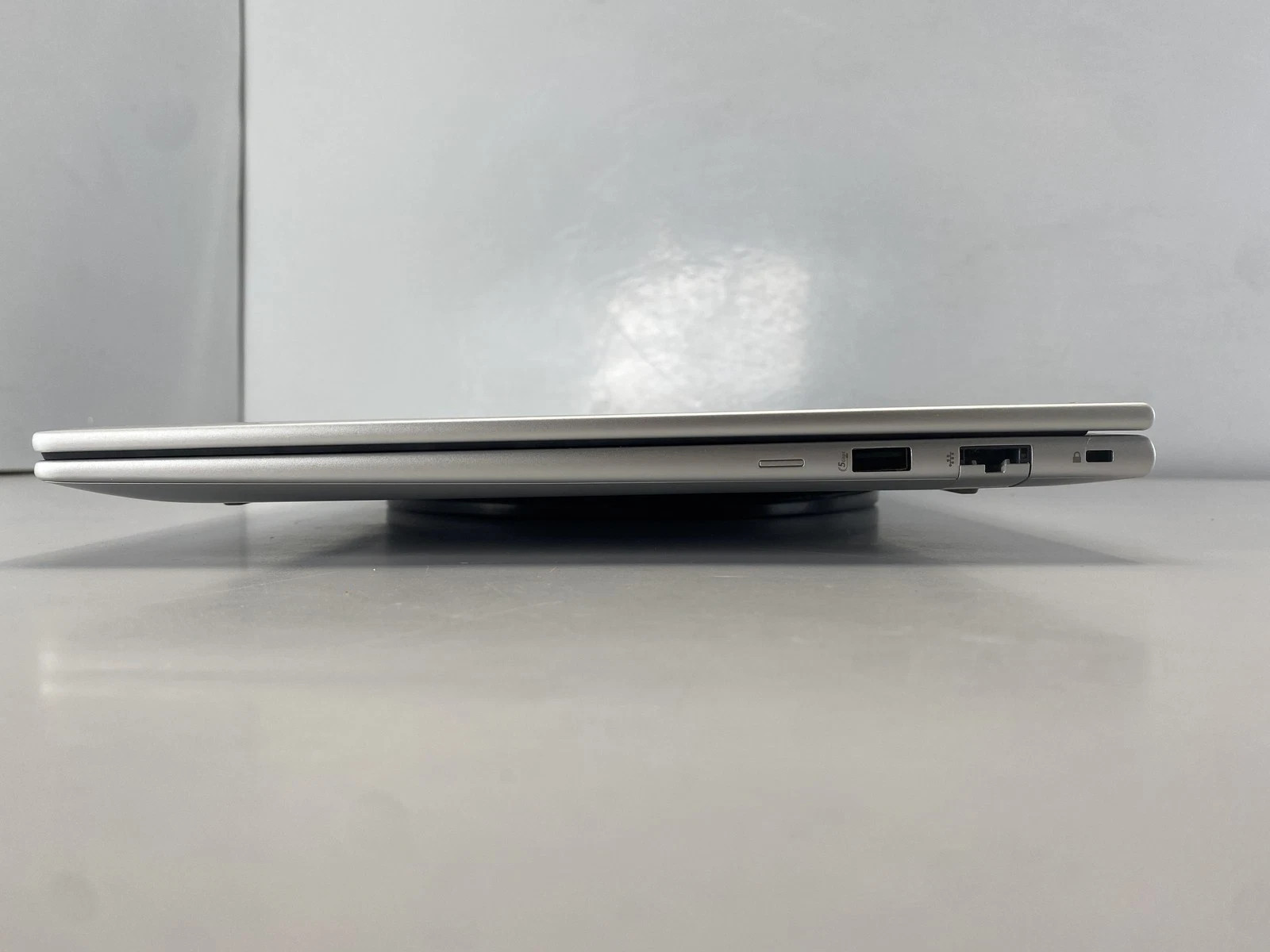 HP ELITEBOOK 660 G11 Intel 125U 4.30 GHz, 16GB, 512GB, Windows 11 PRO