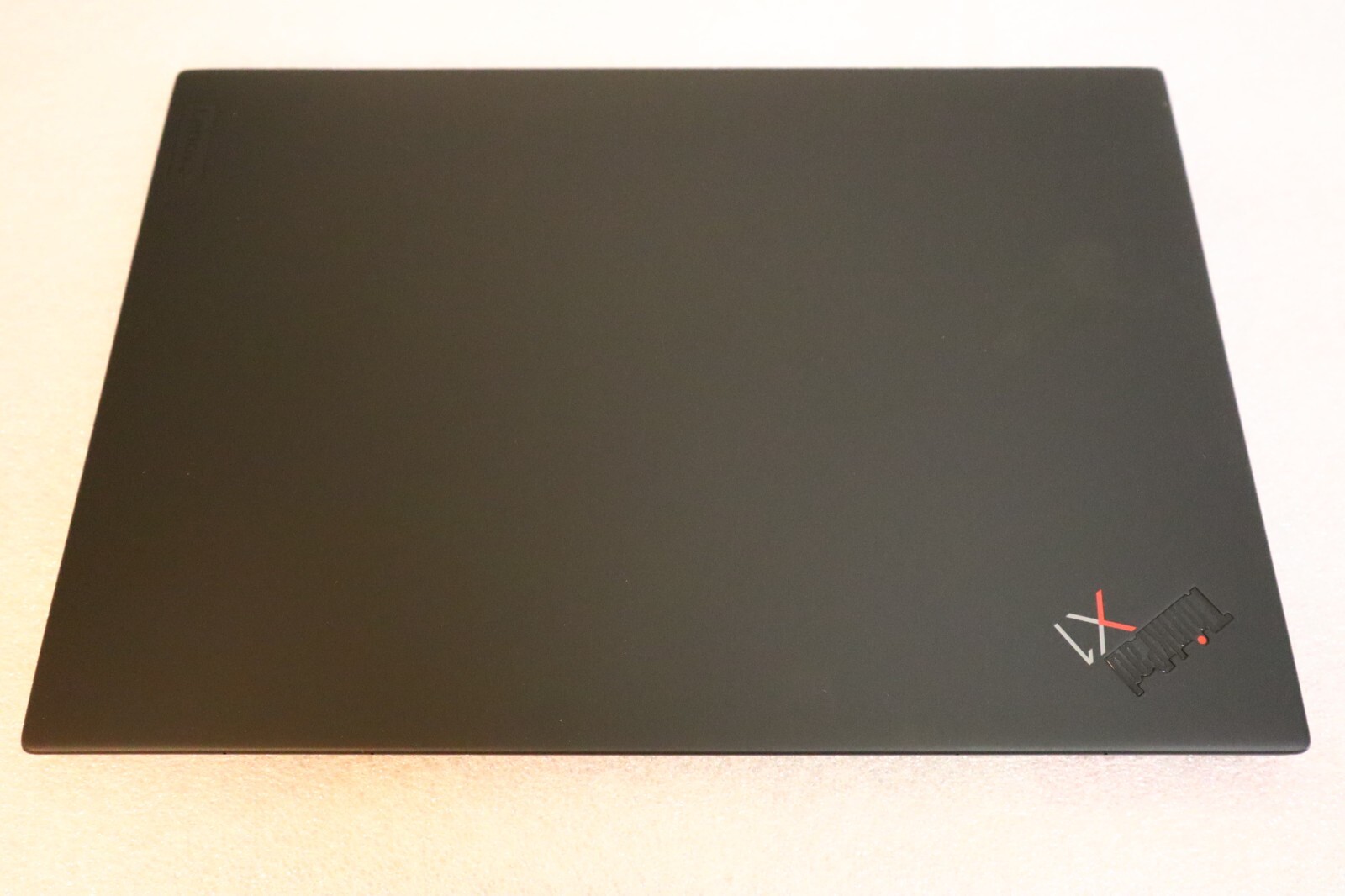 Wow / Lenovo/THINKPAD X1 Carbon G9 i7-41.1oz7 1.1oz/ 4.5oz/ Wuxga / NFC/ Linux /