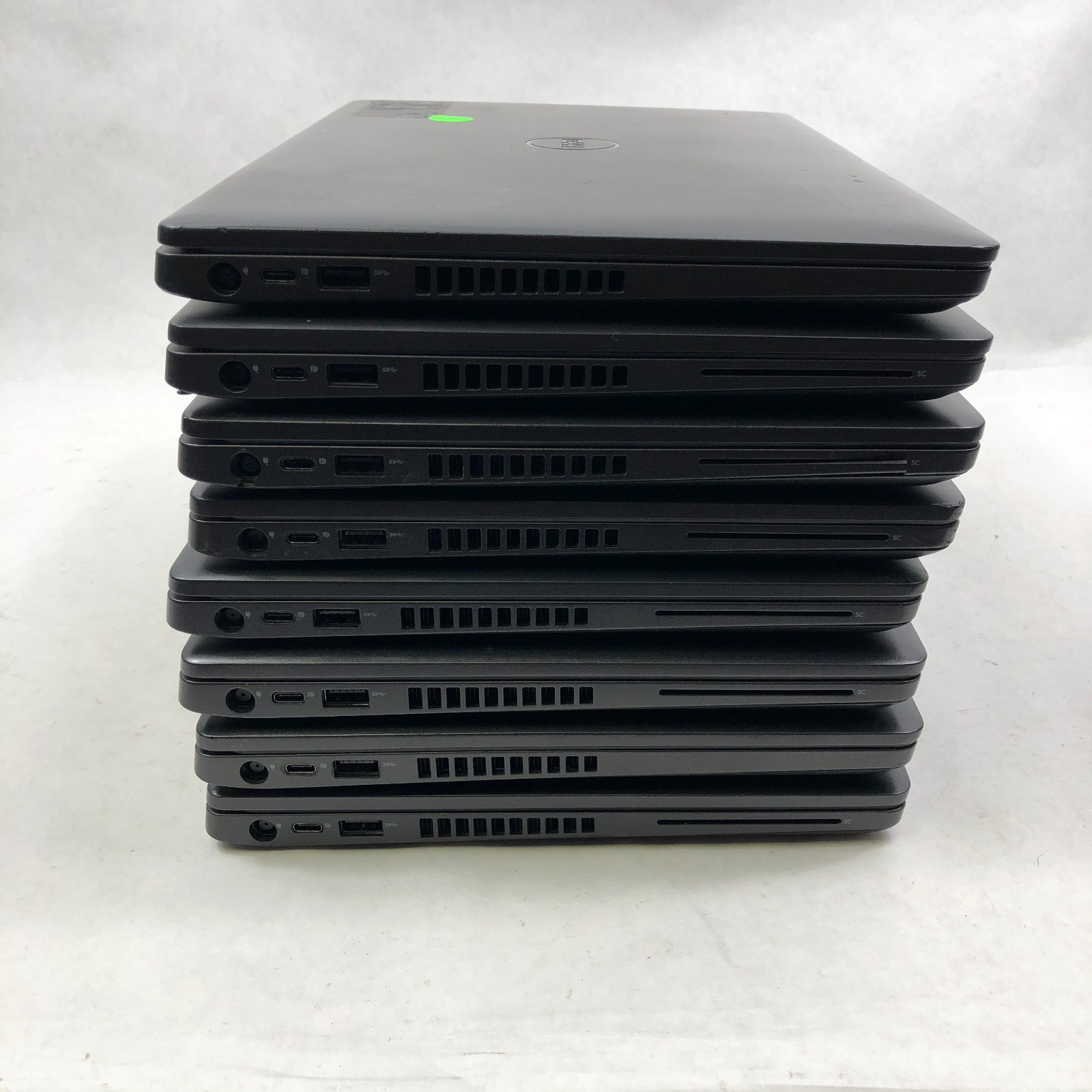 Lot of 8 Dell Latitude 5400 Laptop i5-8265U 1.6GHz 8GB NO SSD 14″ No OS Read