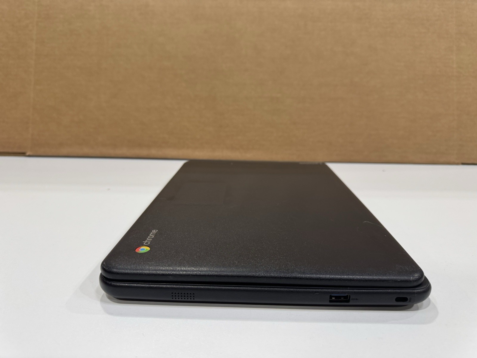 Lenovo N42-20 Chromebook 14″ HD Laptop Intel Celeron N3060 4GB RAM 16GB SSD