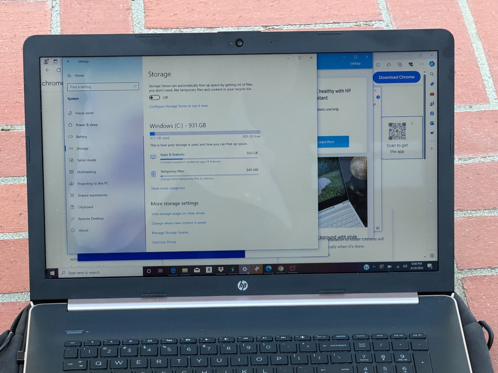 HP 17-umkr783t Laptop PC 17.3″ 1080P 8GB 931GB SSD AX WiFi W10 w/Number Pad