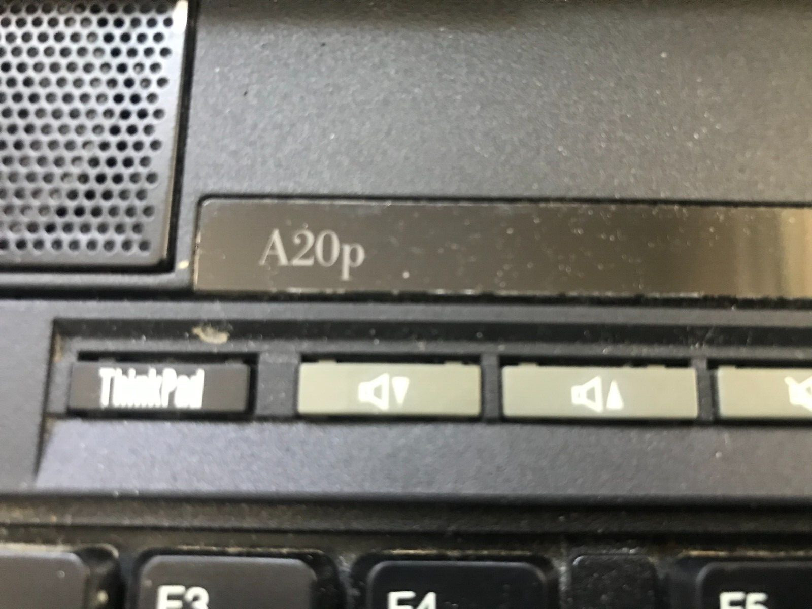 IBM Thinkpad A20p Type 2629-6UU 15″ Intel Pentium III 750GHz 256 MB RAM 40GB HDD