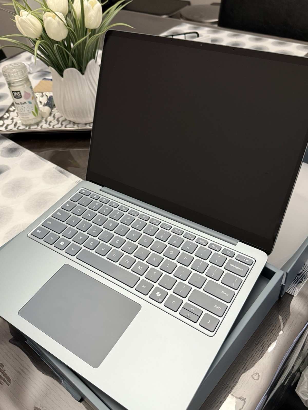 Microsoft Surface Laptop 13″ Snapdragon X Plus 16GB 512GB Touch, Ocean 2025