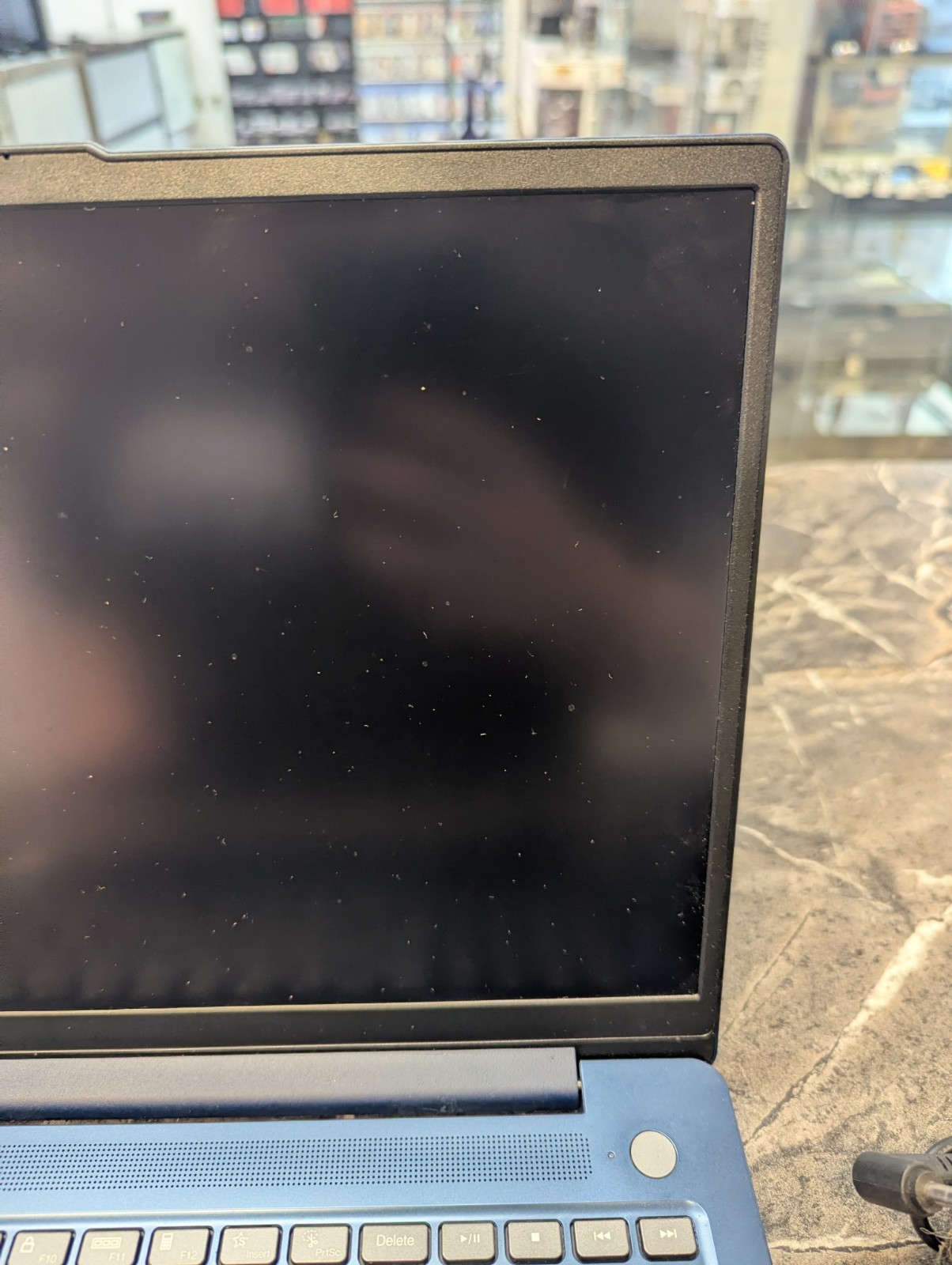 Lenovo IdeaPad Slim 3 15.6 in 512GB SSD AMD Ryzen 5 7530U 2GHz 8GB W11h Touch