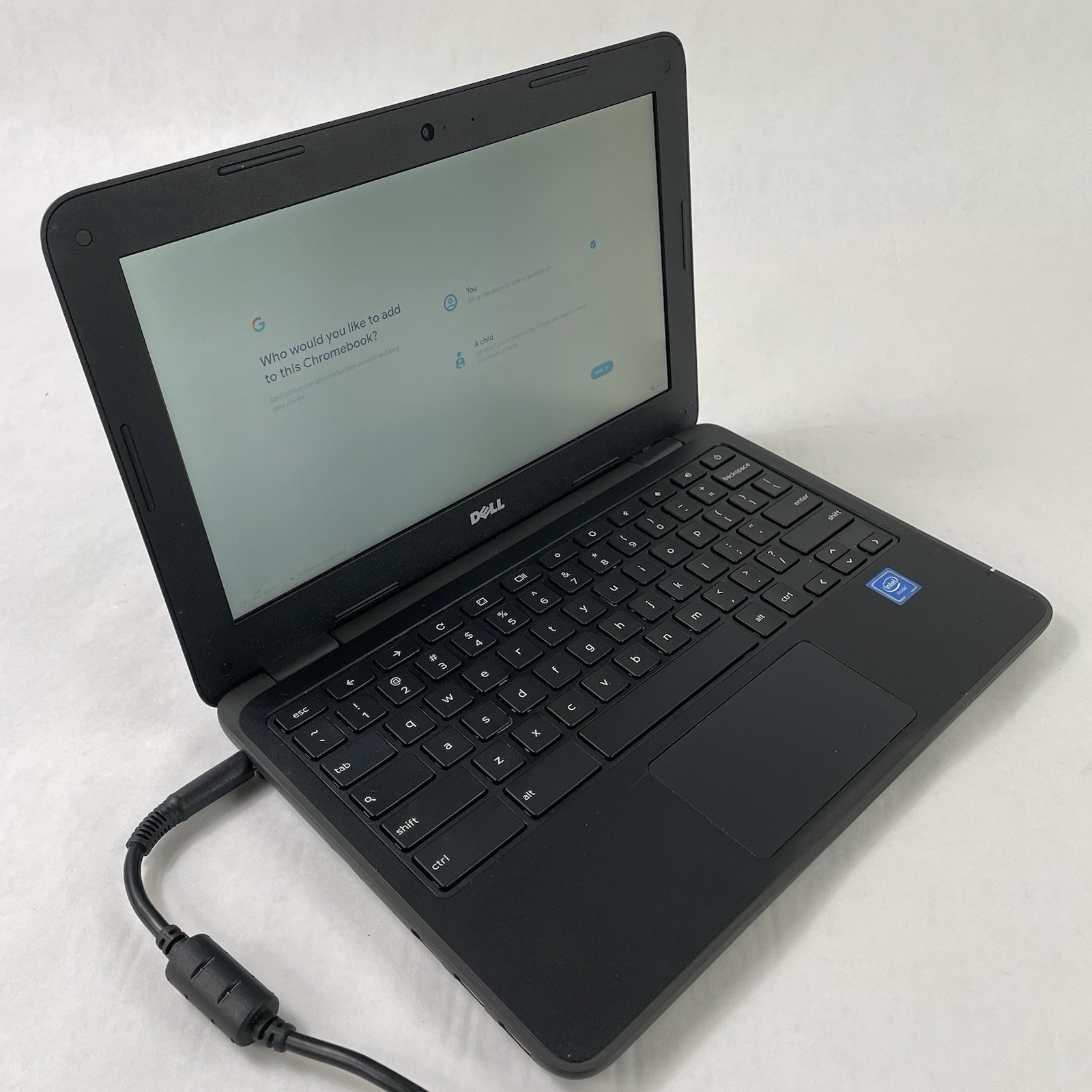 Dell Inspiron 3181 11.6″ Celeron N3060 1.60 GHz 4 GB RAM 16 GB HDD No AC – READ