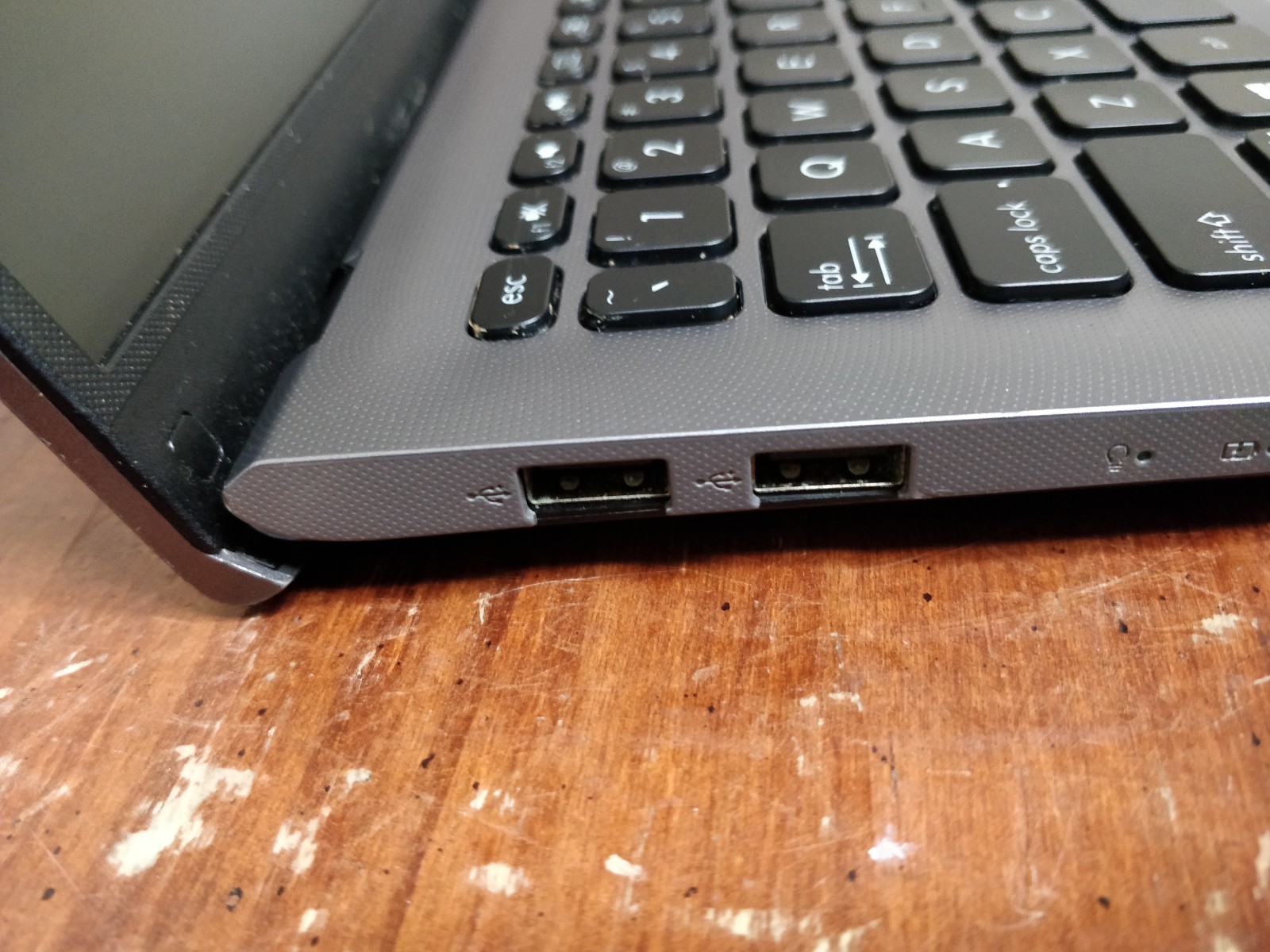 Asus Vivobook F512D Ryzen 5 5500U@2.10GHz 8GB RAM NO DRIVE PARTS 8706