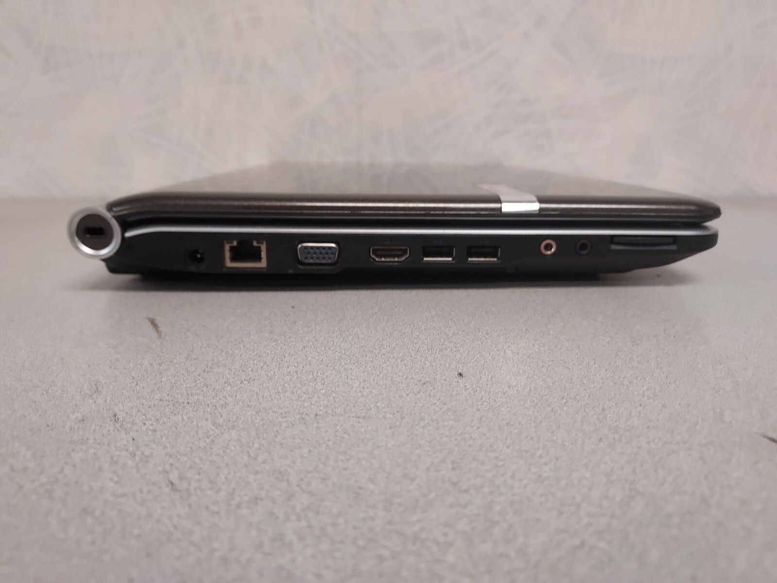 Gateway nv5214u – AMD Athlon 64 x2 – NO RAM/HDD – DOES NOT DISPLAY EVEN WITH RAM