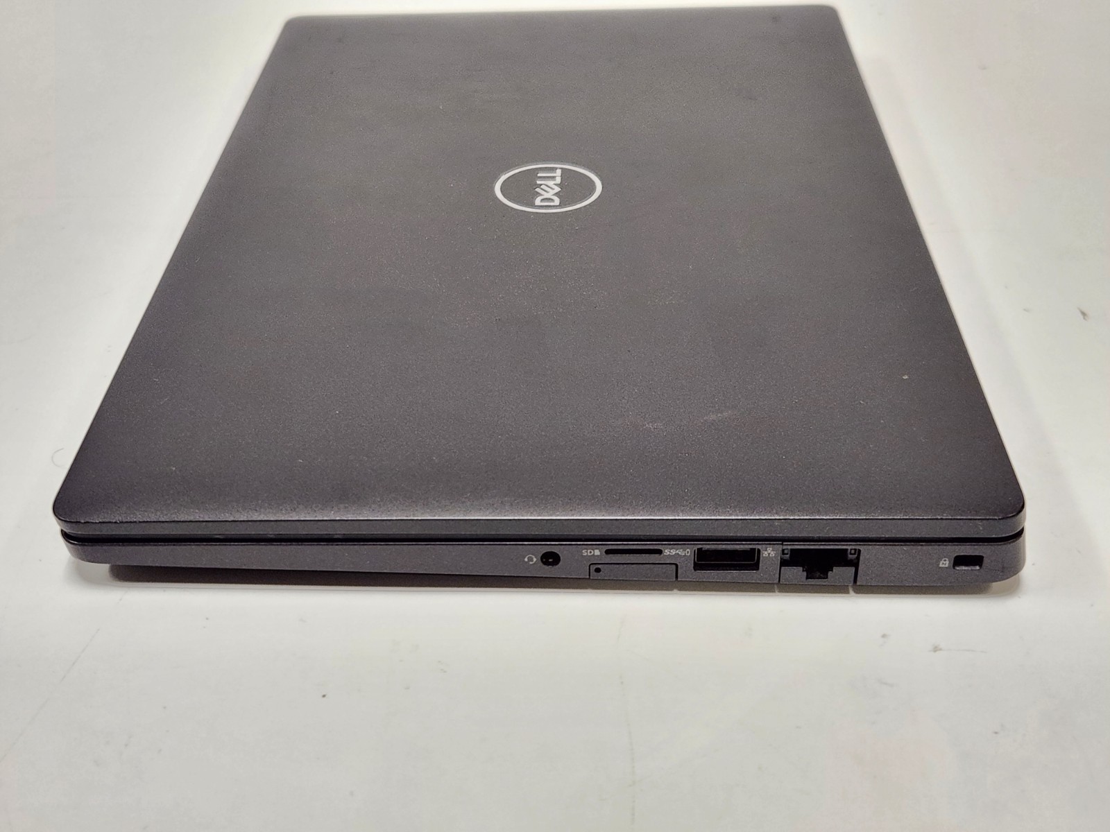 Dell Latitude 5300 13.3″ Laptop Intel i7-8665U 1.90GHz NO RAM/SSD *READ DESC*