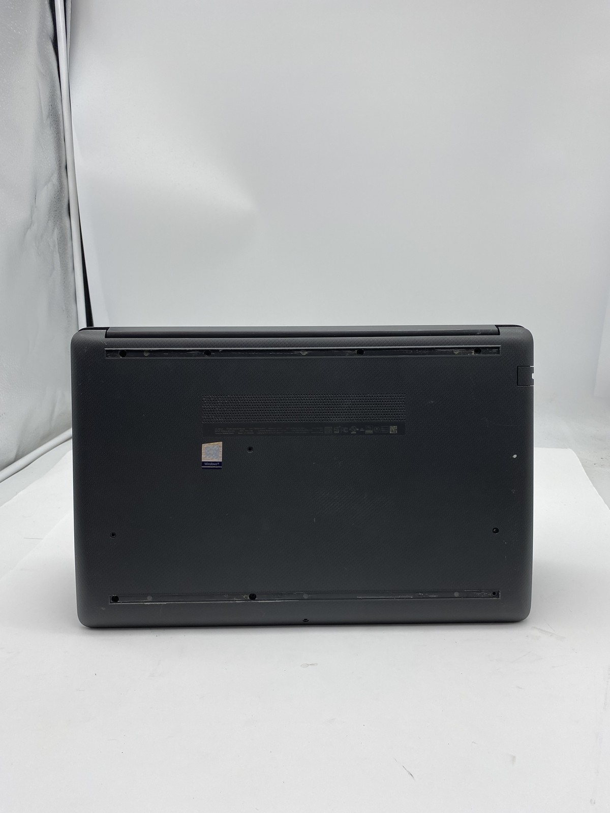 HP Notebook 250 G7 Laptop Intel Core i5 1035G1 1GHz 8GB RAM – No HDD
