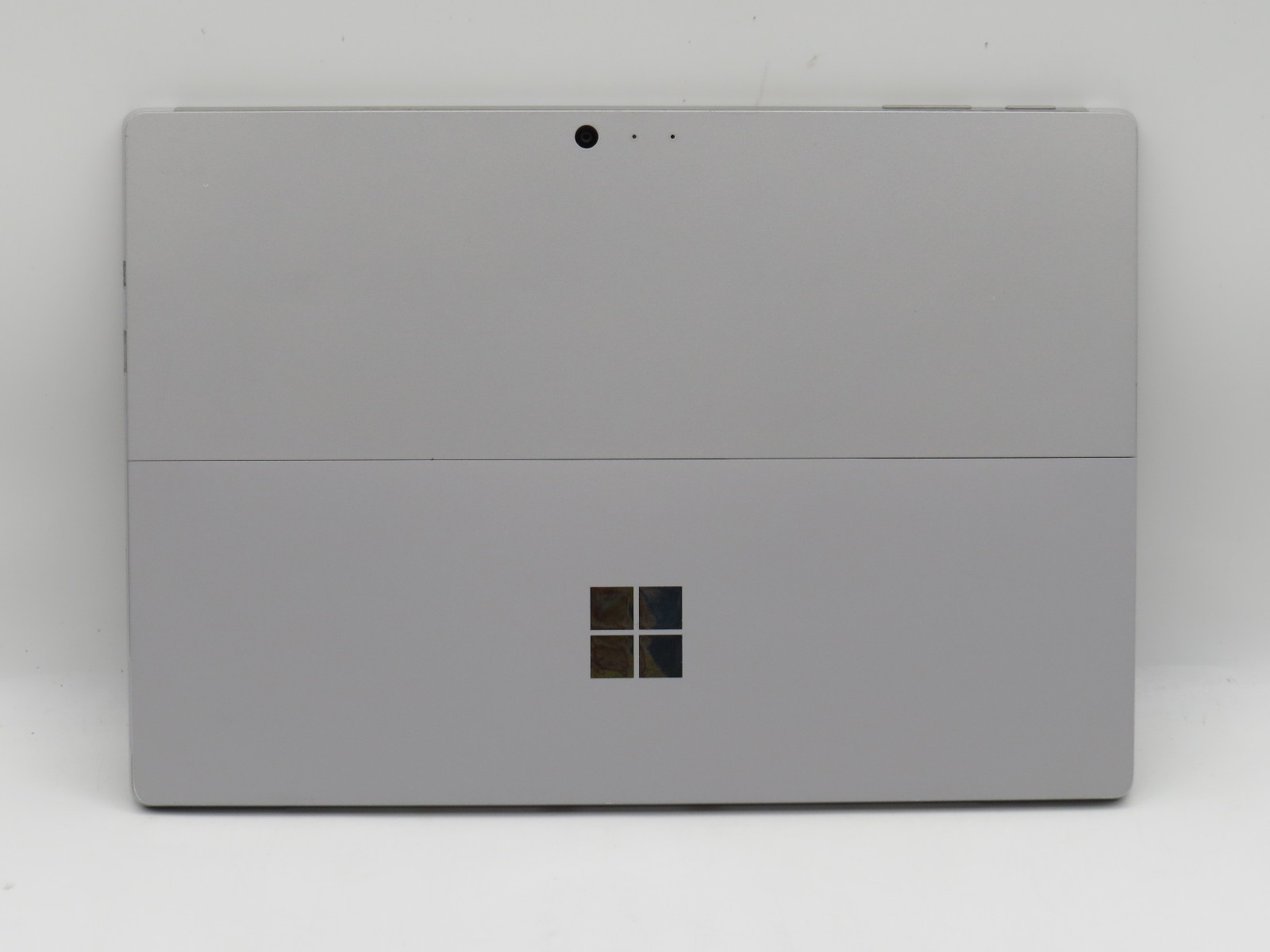 Microsoft Surface Pro 4 i5-6300U@2.4GHz 8GB RAM 12″ 256GB HD No OS/AC