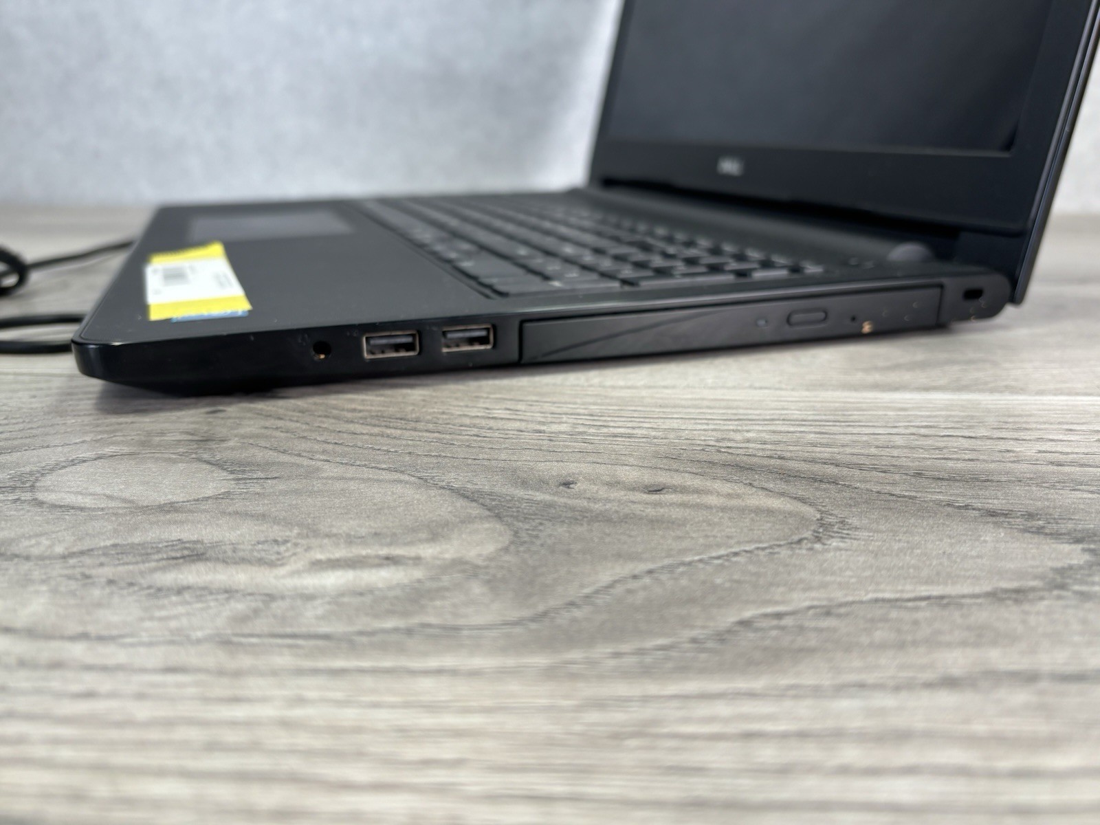 Dell Inspirion PARTS BATTERY IS NO GOOD Model 15-3552