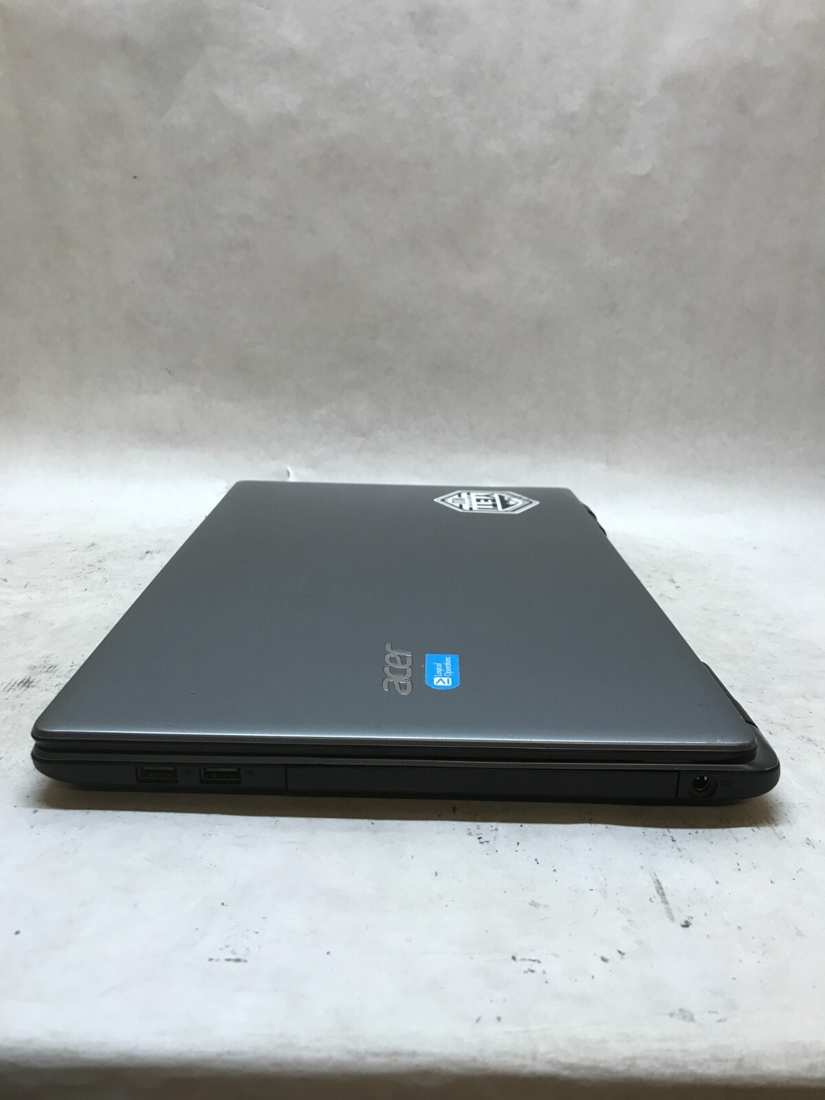 Acer E571 15″ Laptop E5-571-56UQ *Unknown Specs* For Parts/Repair POWER DEAD -DW