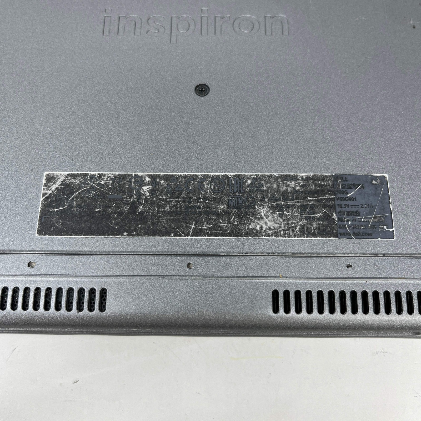 Dell Inspiron 98M8E83 15.6″ i7-7500U 2.7GHz 8GB RAM 1TB HDD