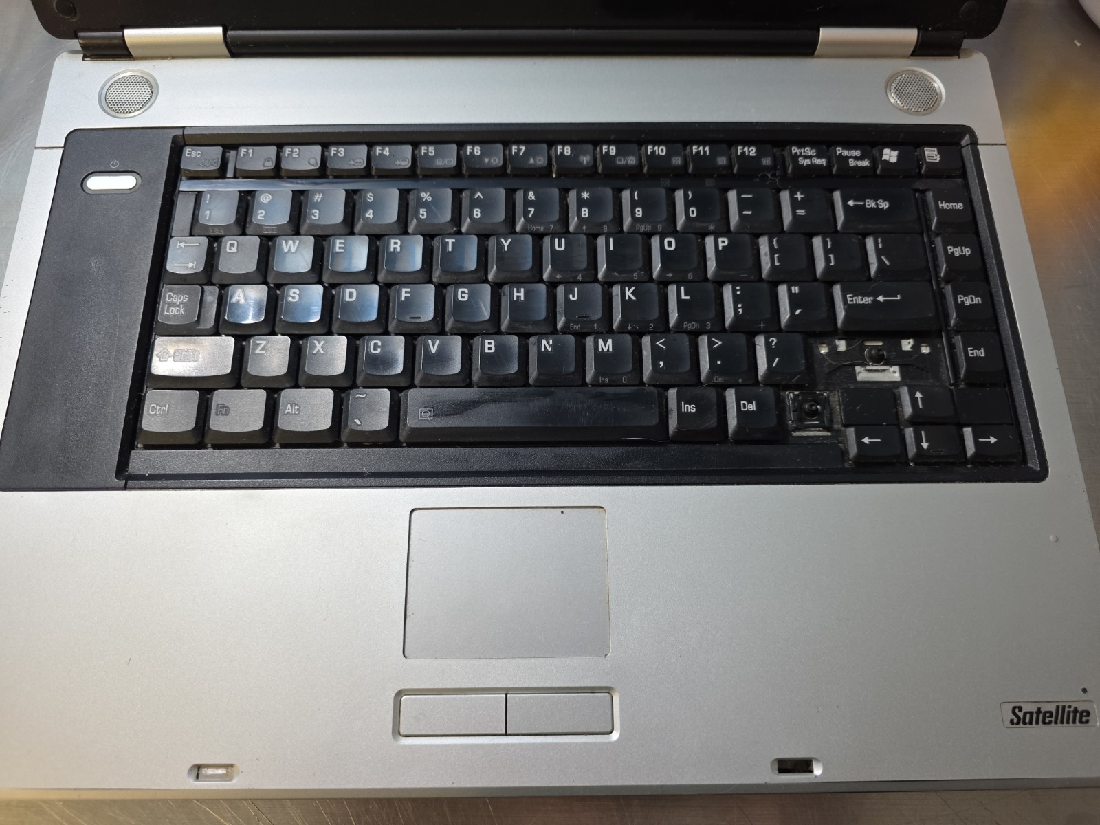 Toshiba Satellite M45-S165 Laptop Intel Centrino 1.5GB RAM HDD Works READ