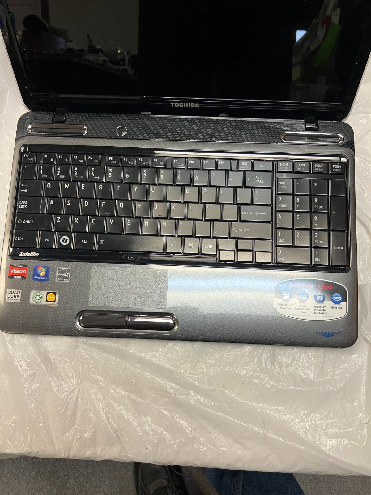 Toshiba Satellite L655D-S5109 AMD PHENOM II P960 4gb mem 500 GB HDD FOR PARTS