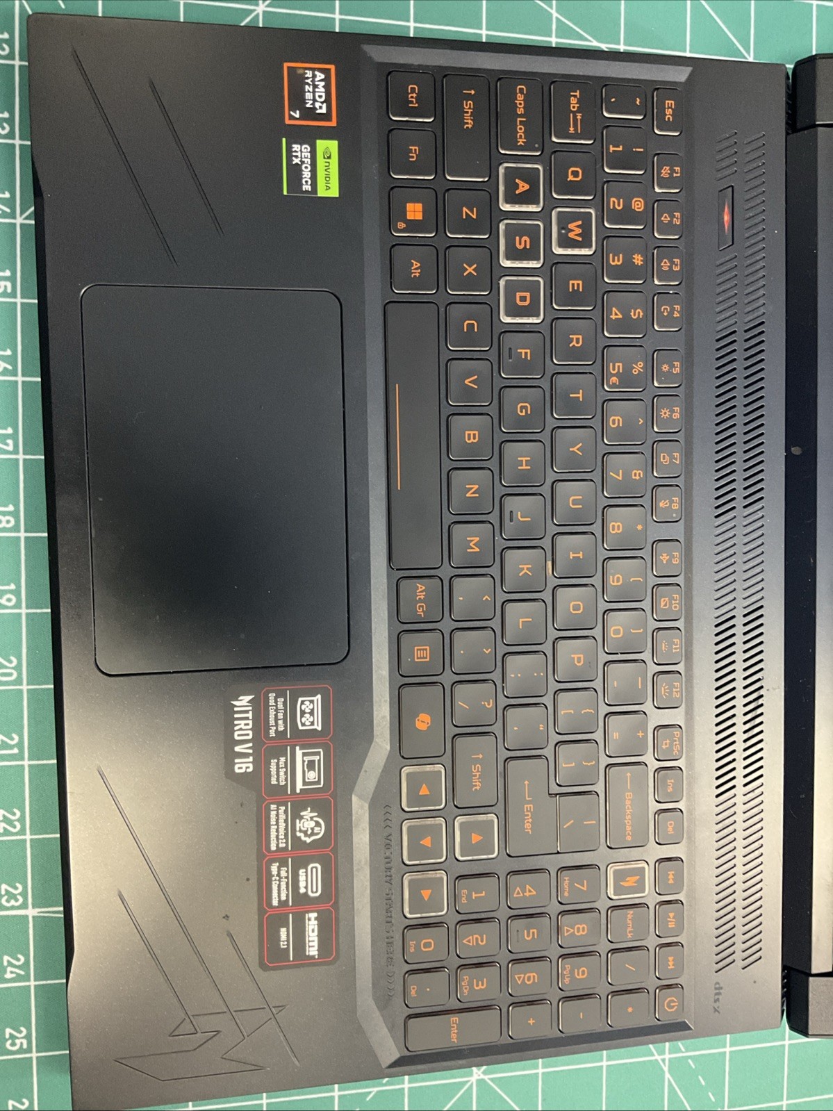 Acer Nitro V 16 Gaming Laptop Ryzen 7 8845HS RTX 4060 32gb 1tb