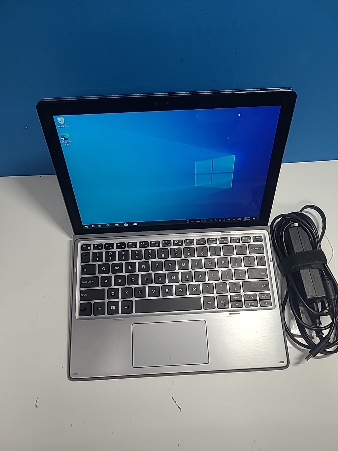 Dell Latitude 7210 Core i7-10610U 1.80GHz 16GB 256GB SSD Touch Screen W/adaptor