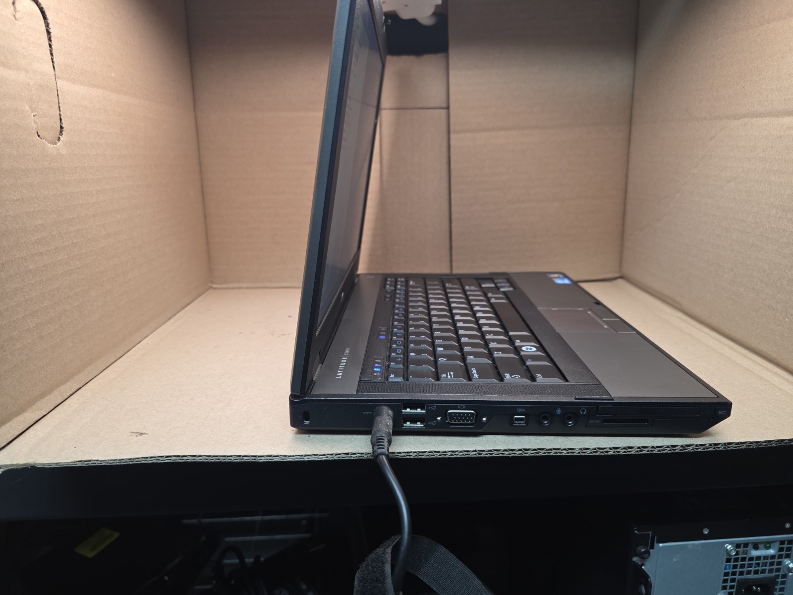 DELL LATITUDE E5410 – BOOTS TO BIOS – INTEL I5 M560 – 2 G RAM – READ DESCRIP