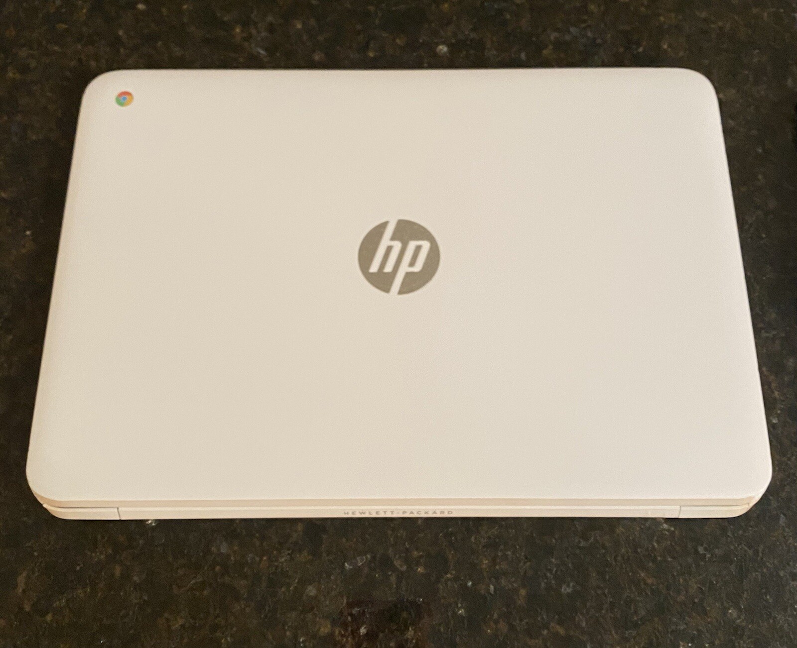 hp chromebook 14” ARM Cortex A15, 2GB RAM, 16GB SSD, Chrome OS White
