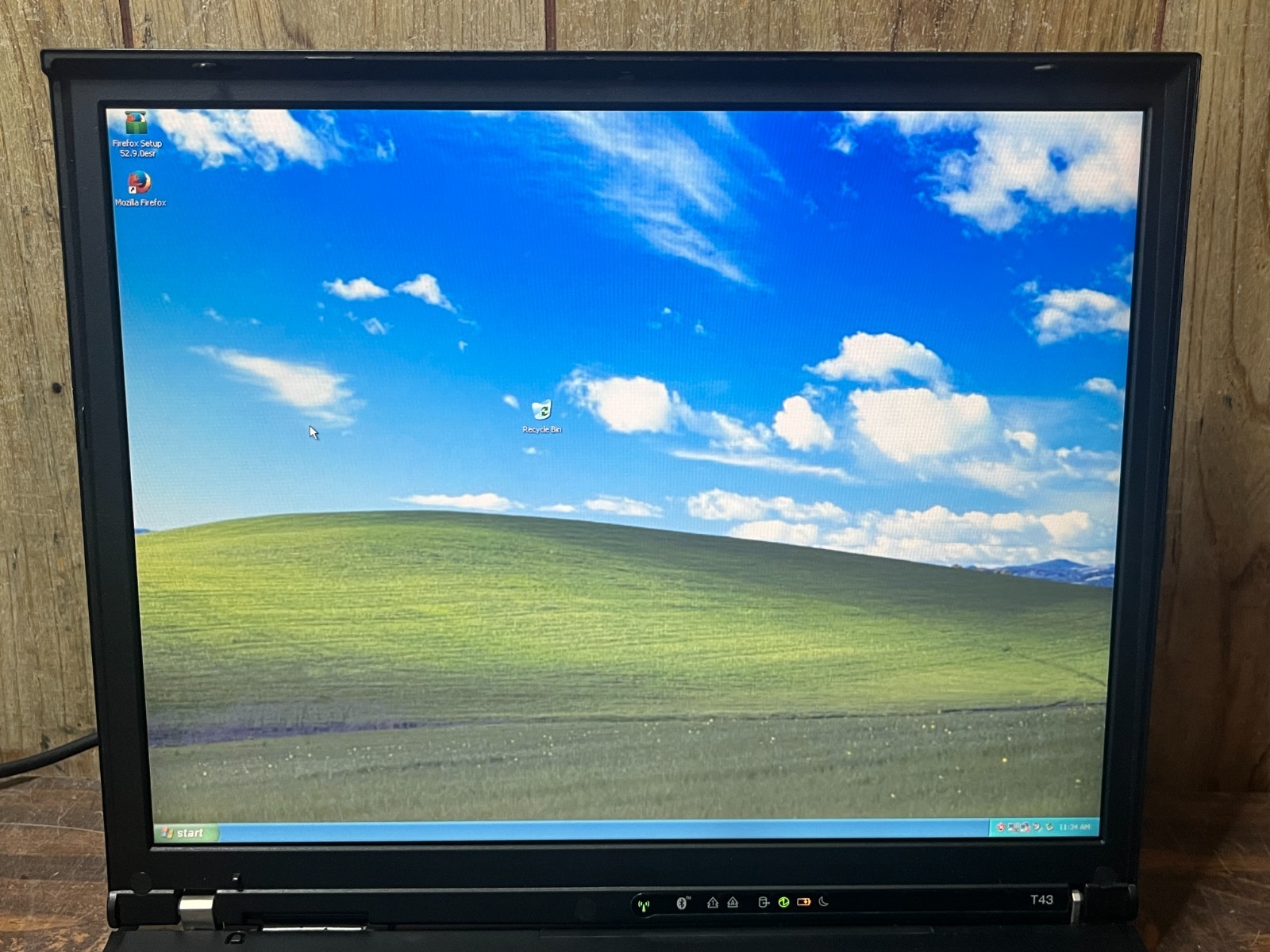 IBM Thinkpad T43 14″ XP PRO COLLECTOR Retro Vintage Laptop Intel ATI X300 SXGA+