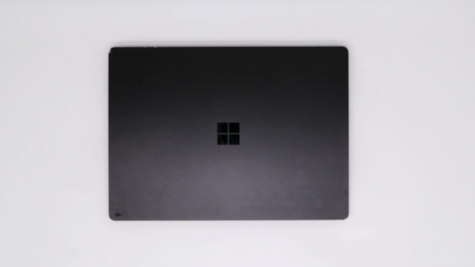 Microsoft corporation Surface Laptop 2 13″ i7-8650u 16GB 512GB – Very Good