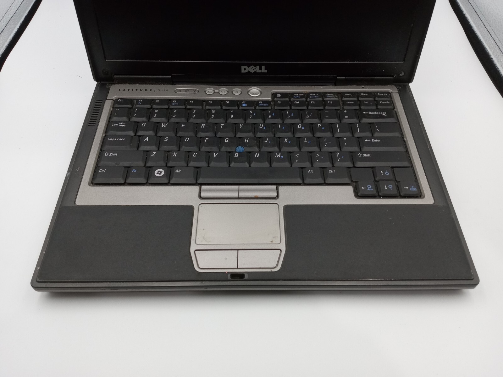 Dell Latitude D620 14″ Laptop Intel Core Duo -PARTS / REPAIR -LIQUID DAMAGE -RR