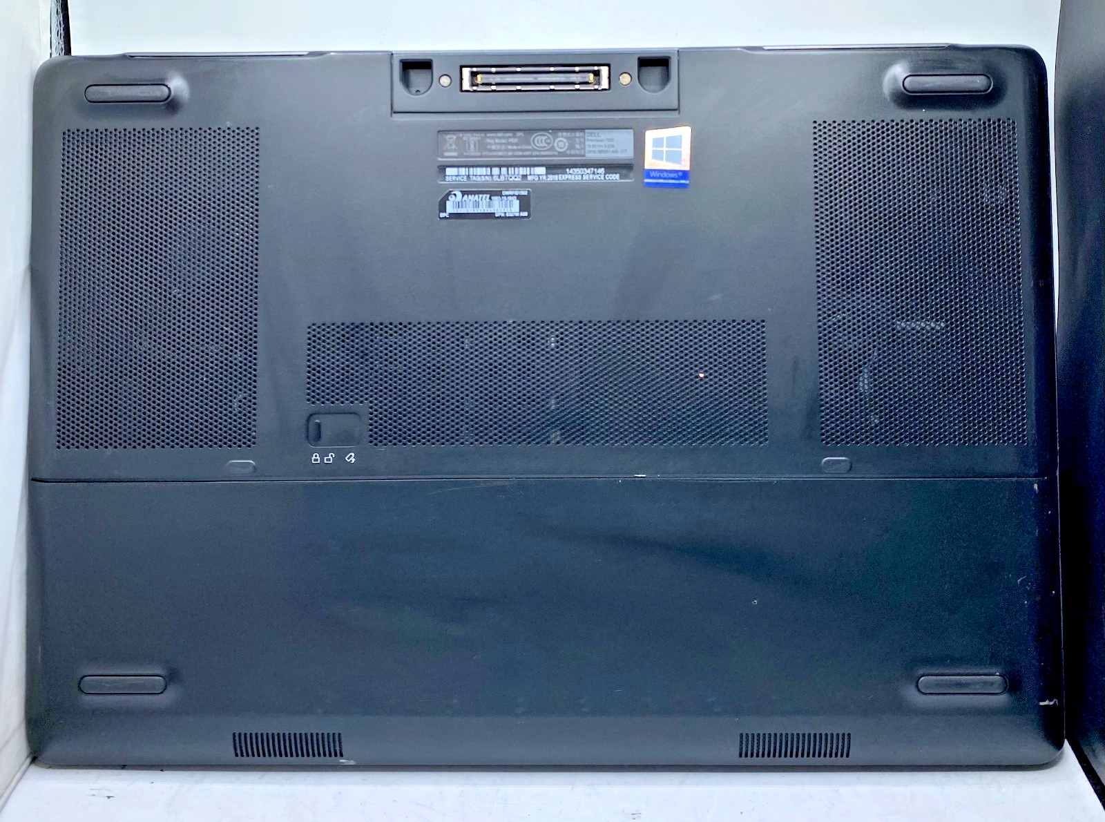 Dell Precision 7520 15.6″ Laptop Intel i7-6820HQ 2.7GHz 32GB RAM 256GB SSD