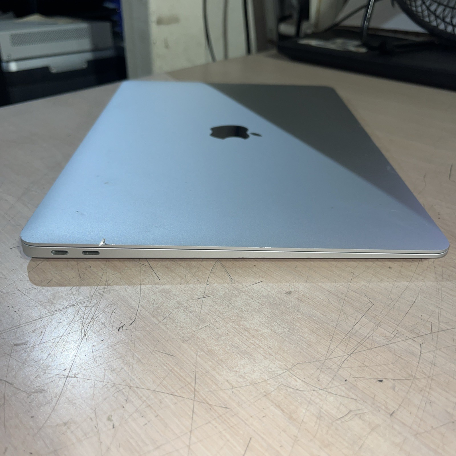 APPLE MACBOOK AIR 13″ SCISSOR, 2020 CORE I3-1000NG4 1.1GHZ 8GB RAM 256SSD