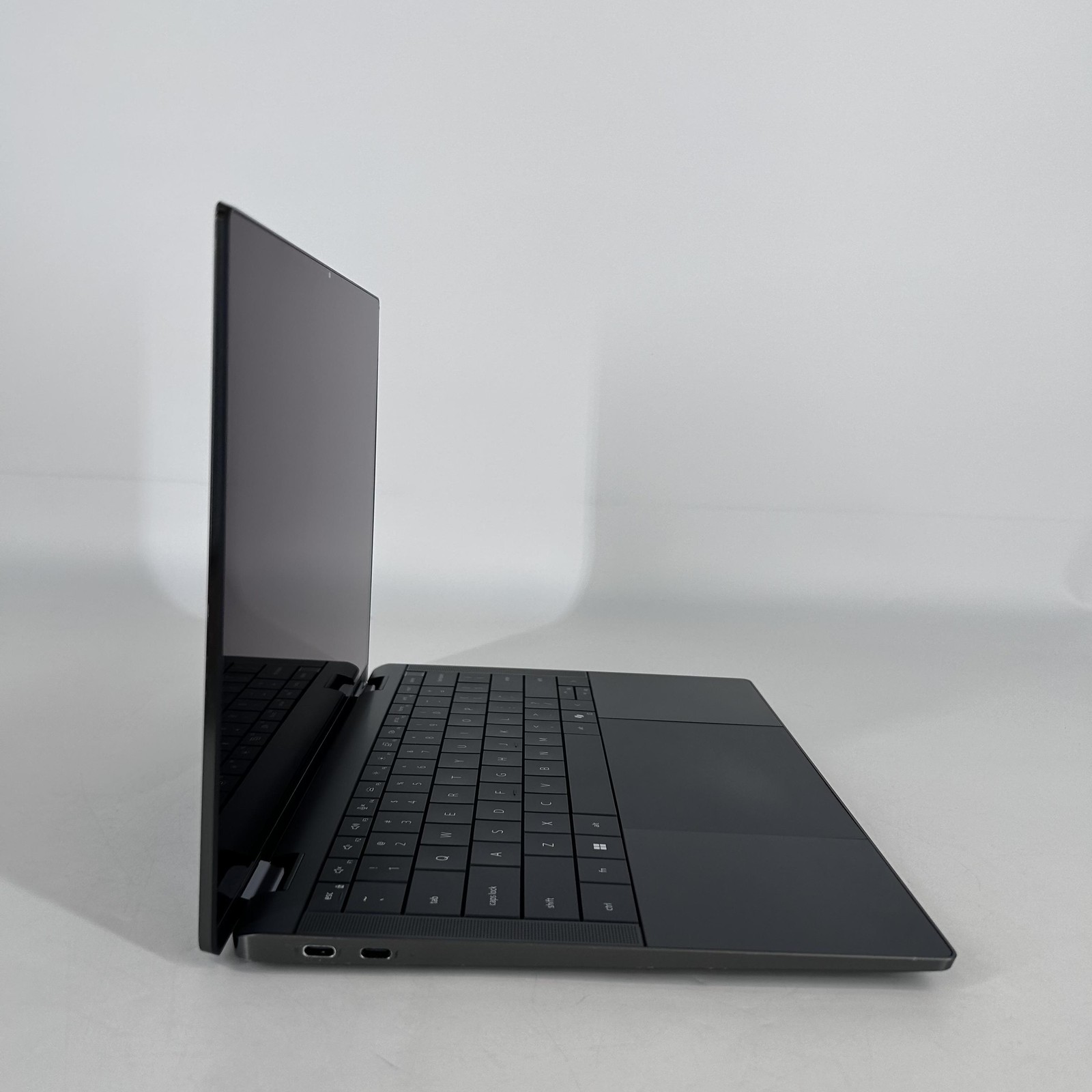 Dell Latitude 9450 (2-in-1) 14 2K TOUCH 2.1 GHz Ultra 7 165U 32GB 256GB SSD Good