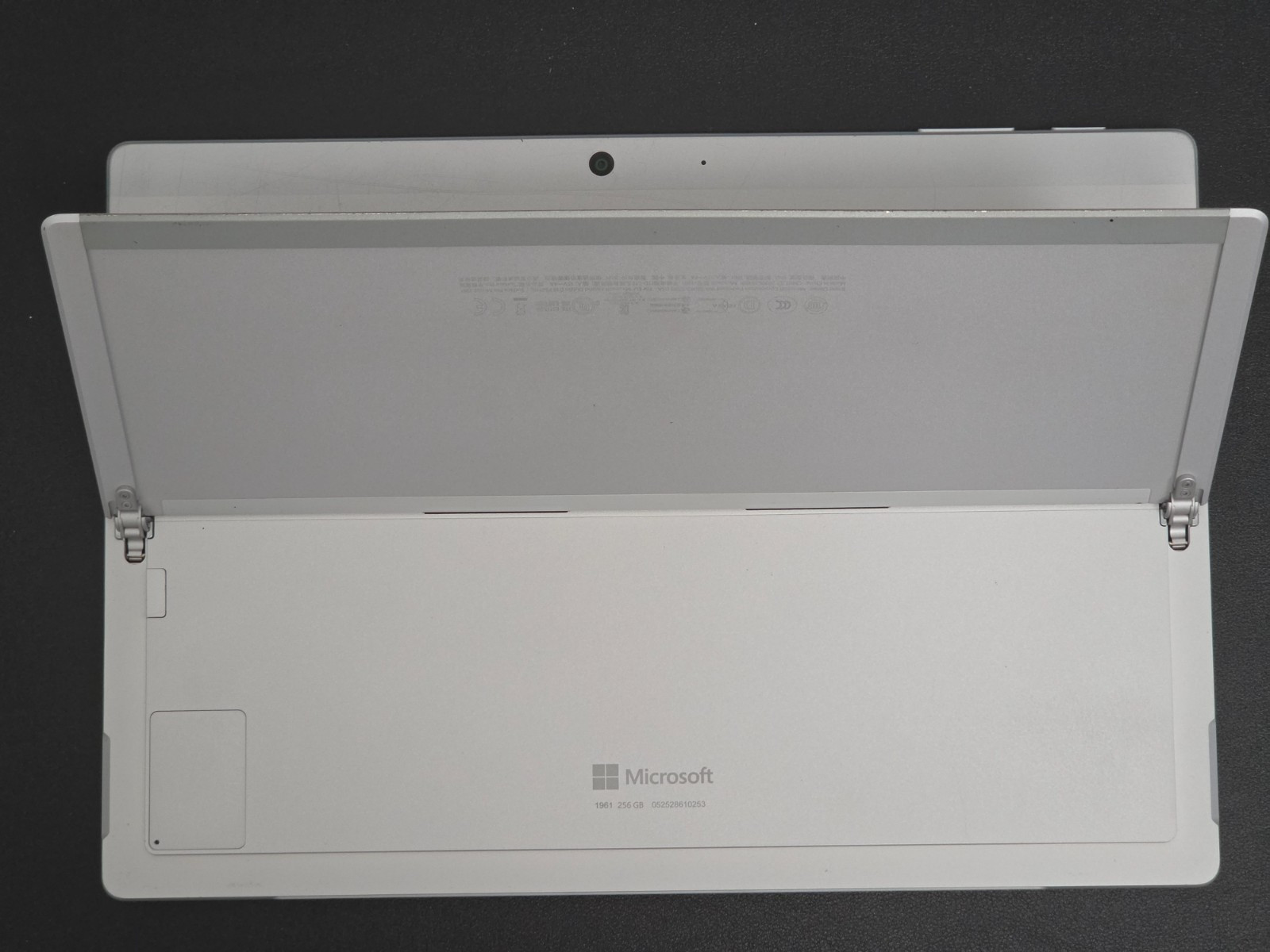 Microsoft Surface Pro 7+ ***LTE*** i5-1135G7 8GB Ram 256GB SSD Win 11 Pro