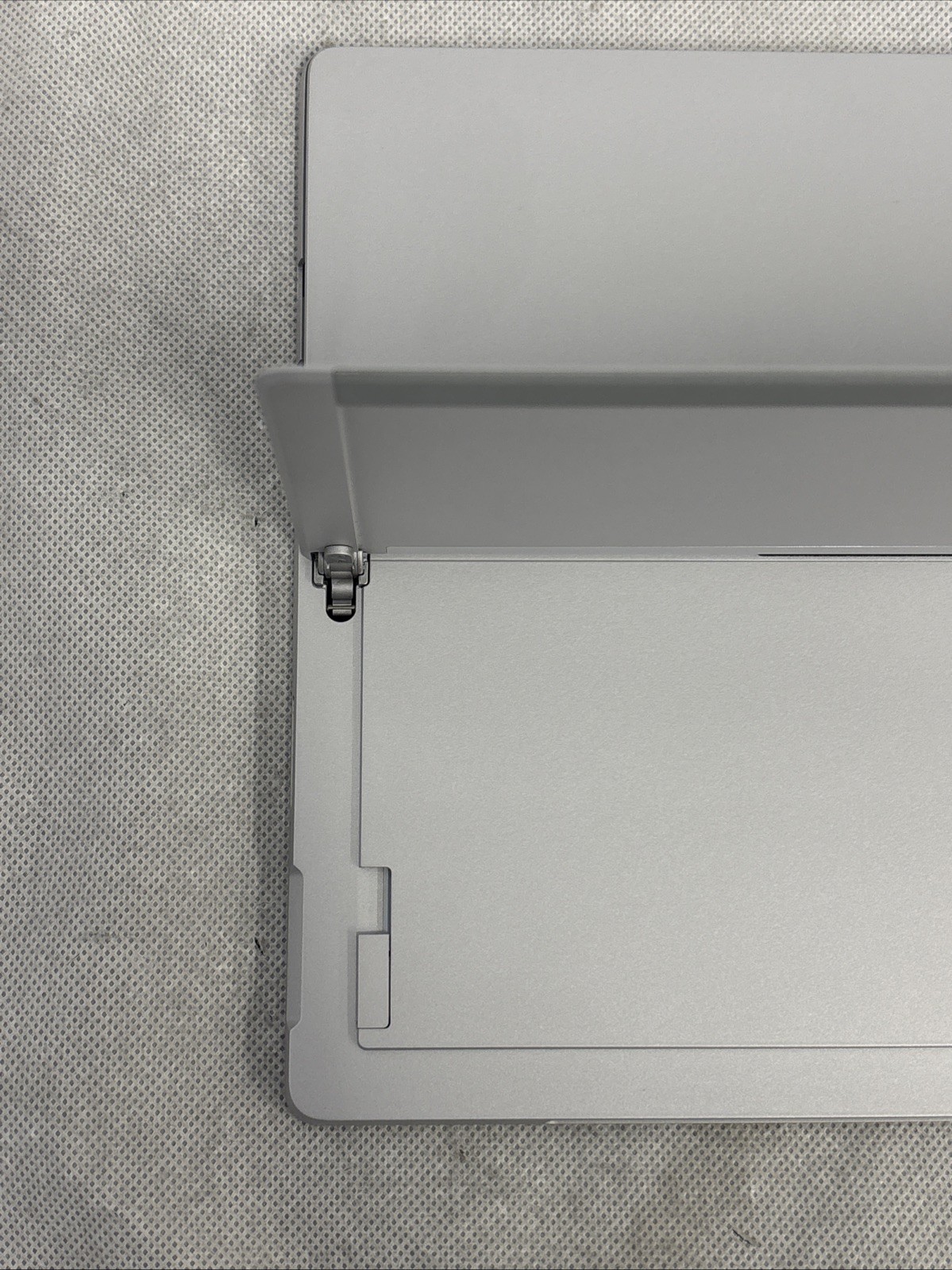 Microsoft Surface Pro 5 (1807, 128GB, Intel i5 7th, 4GB) Cellular – Platinum