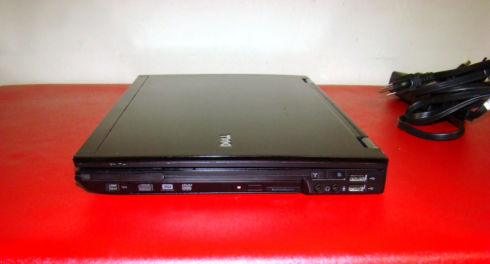 Dell Latitude E6400 Core 2 Duo T9600 2.80GHz Laptop Win10 64 SSD 4GB Lght Sensor