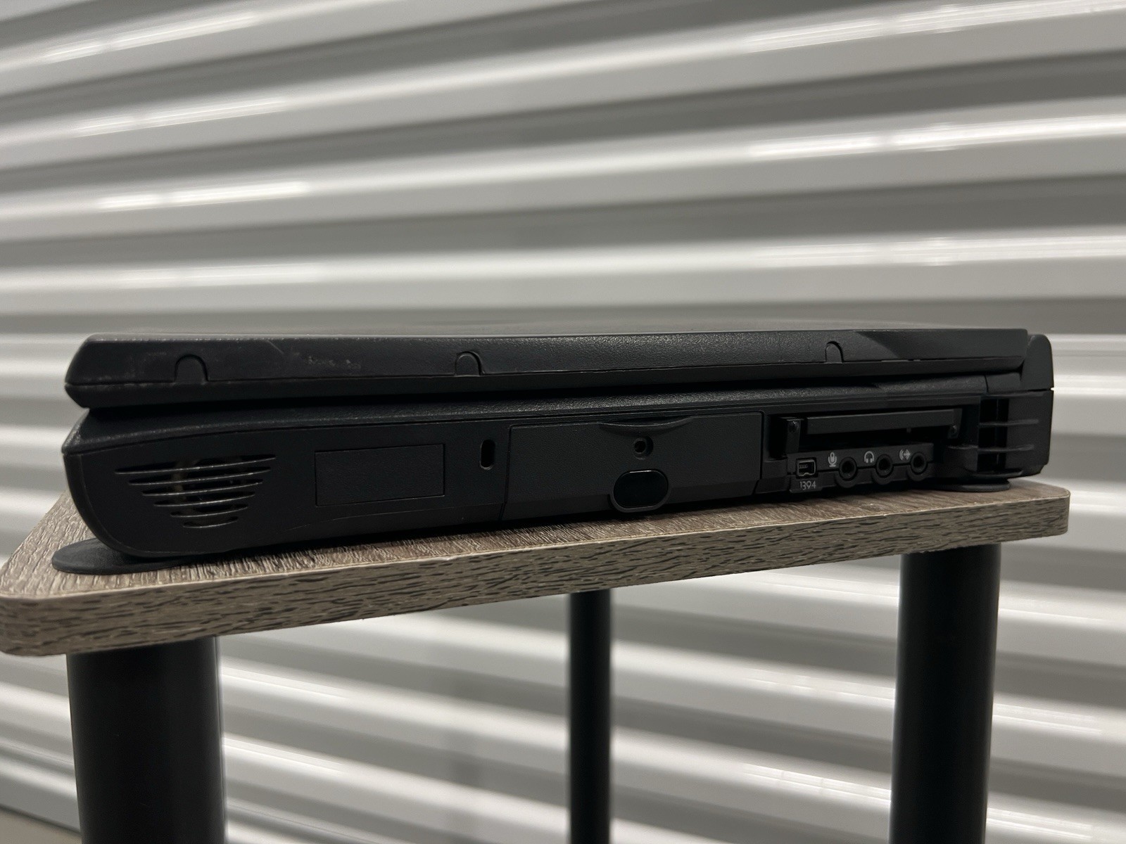 Dell Latitude C840 Laptop Pentium 4 512MB RAM 60GB HD FDD CD WINDOWS 2000 READ