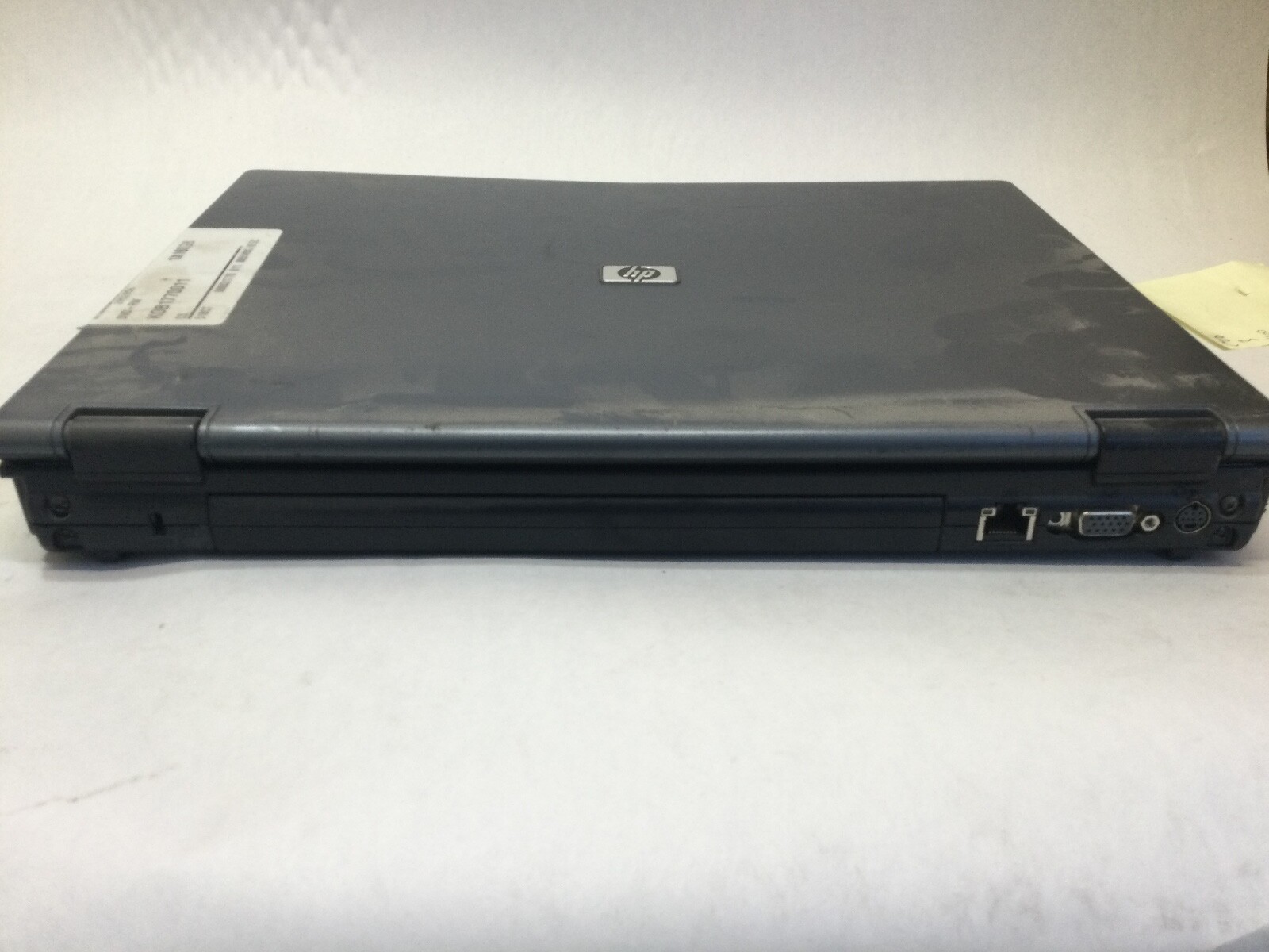 HP COMPAQ 6710b – FOR PARTS – INTEL CORE 2 DUO – BROKEN LCD – READ BELOW – BB!!!