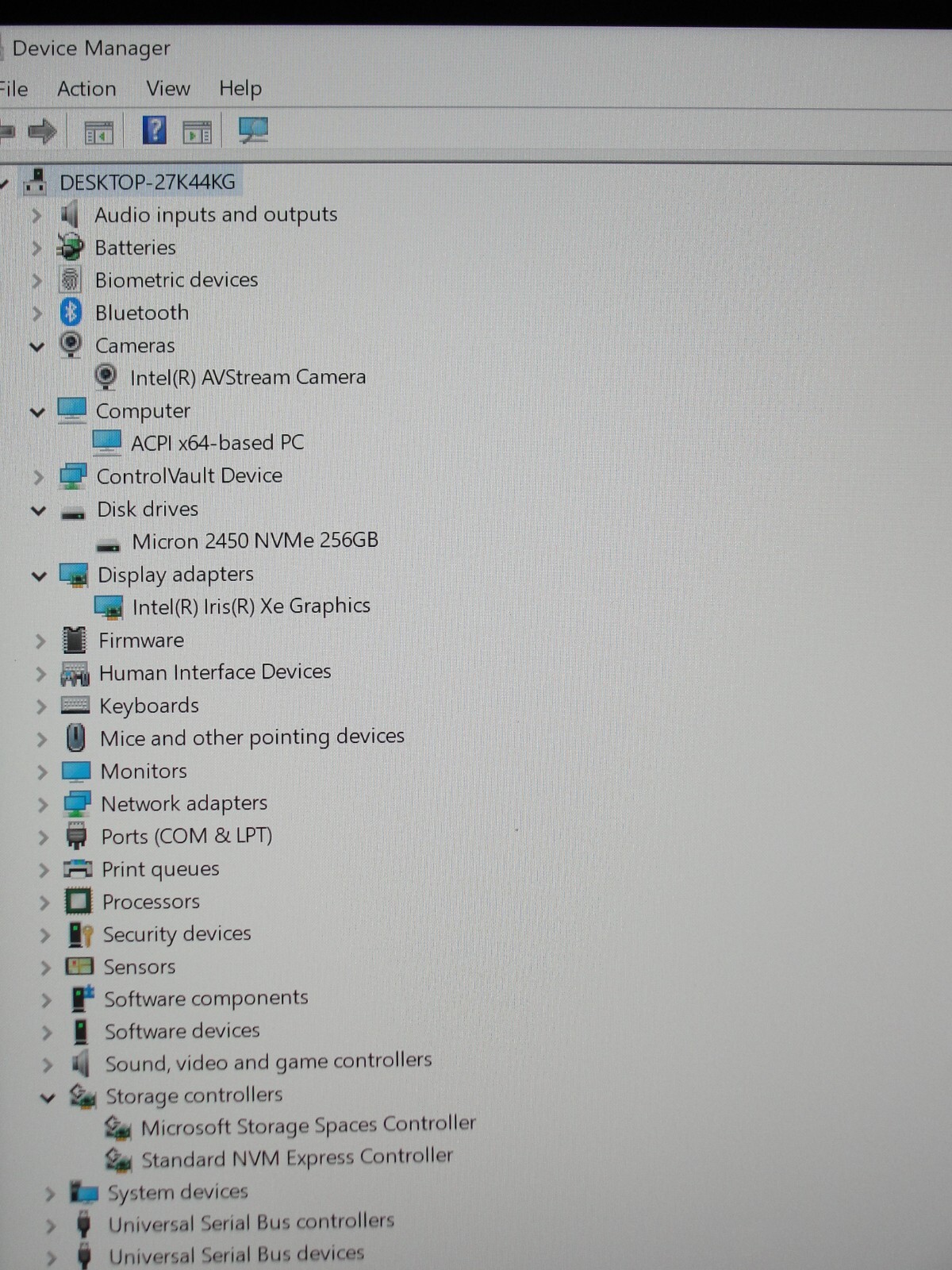 Dell Latitude 9330 2n1 13.3” WQXGA Intel Core i5-1240U 1.1GHz 16GB 256GB SSD