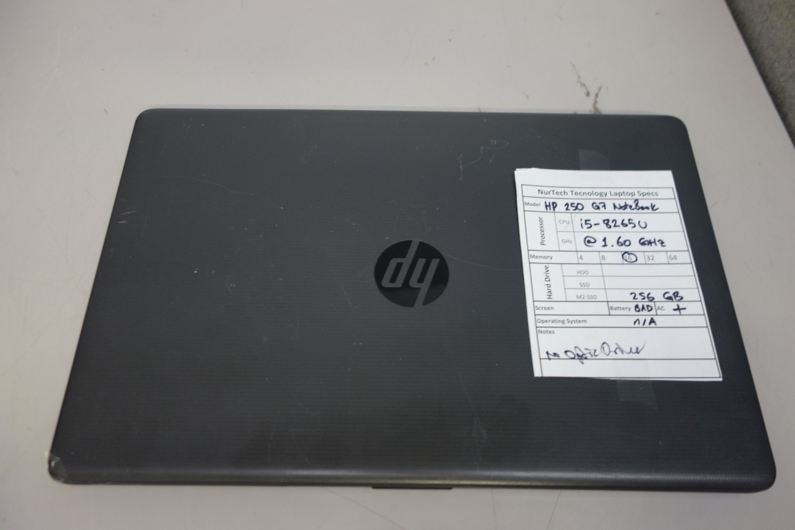 HP 250 G7 Notebook 15.6″ i5 1.6GHz 16GB/256GB m2 SSD [NO OS] Laptop +AC[BADBTRY]