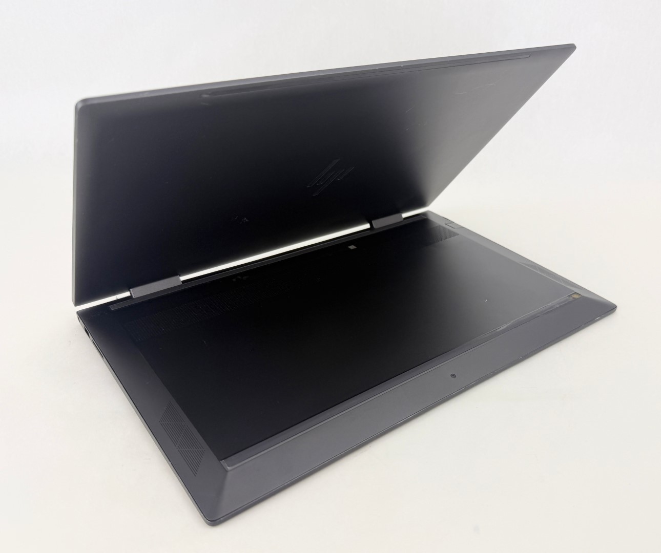 HP ENVY x360 15m-ee0023dx 15.6″ FHD Touch Ryzen 7 4700U 2GHz 8GB 512GB SSD W11H