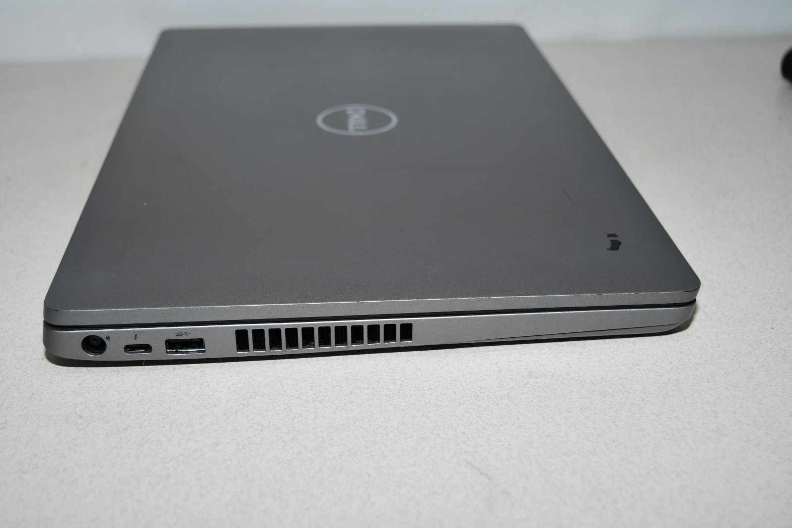 ^ Dell Precision 3550 15.6″ Intel i7-10510U @ 1.80GHz 16GB Ram No HD #X6993