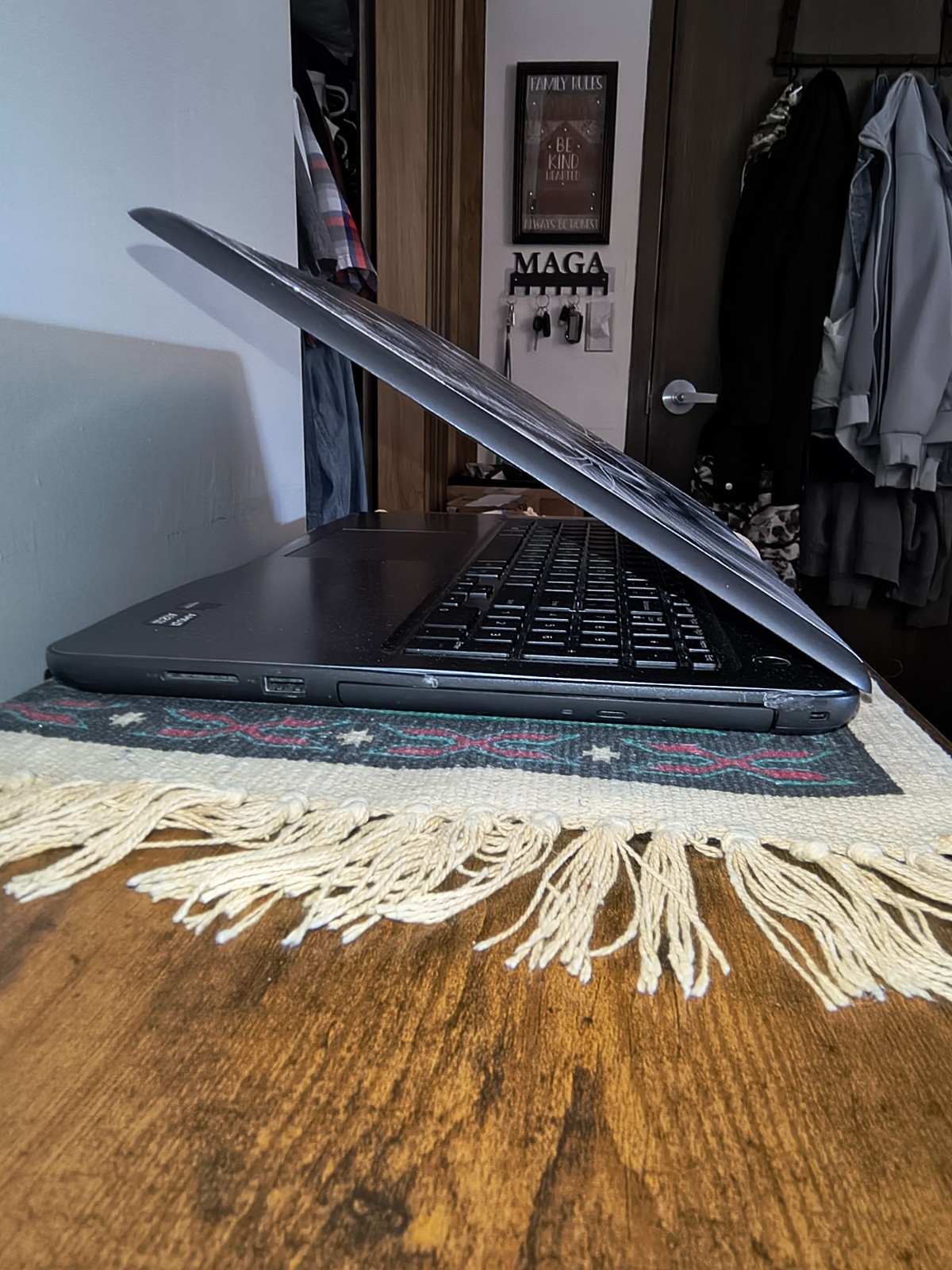 Dell Inspiron 15-5565 AMD A12-9700P Radeon R7 GPU 12GB 192GB SSD Win11Home
